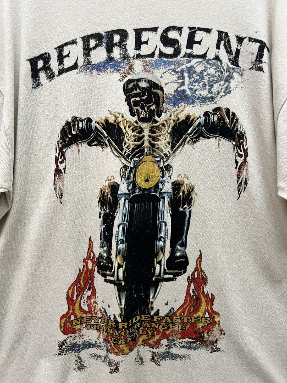 Represent Clo. 💥 Represent Vintage Skeleton Biker Tee L – Flame Graphic Size US L / EU 52-54 / 3 - 4 Thumbnail