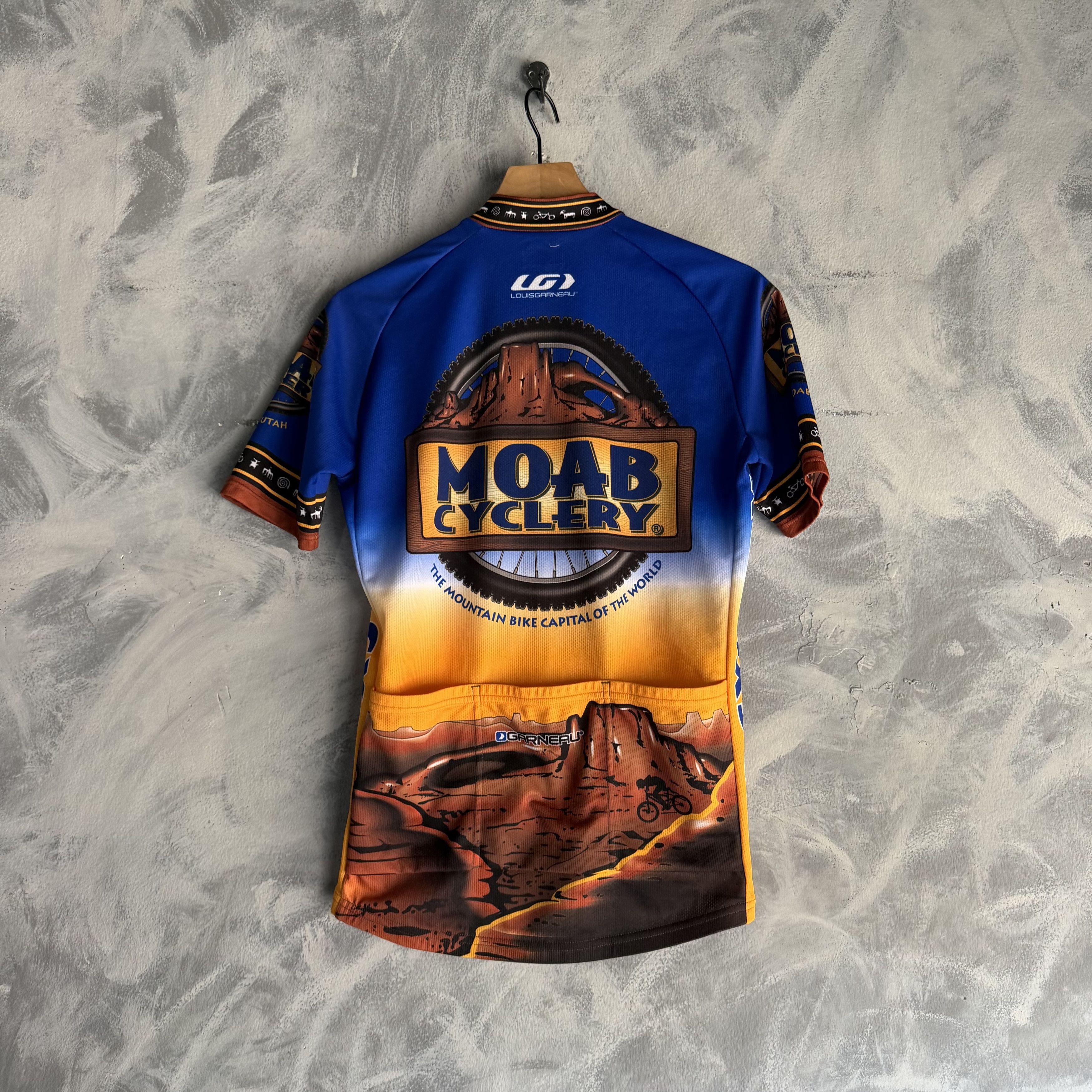Other Louis Garneau Moab Cyclery 3/4 Zipper Cycling Jersey Men Size US M / EU 48-50 / 2 - 4 Thumbnail