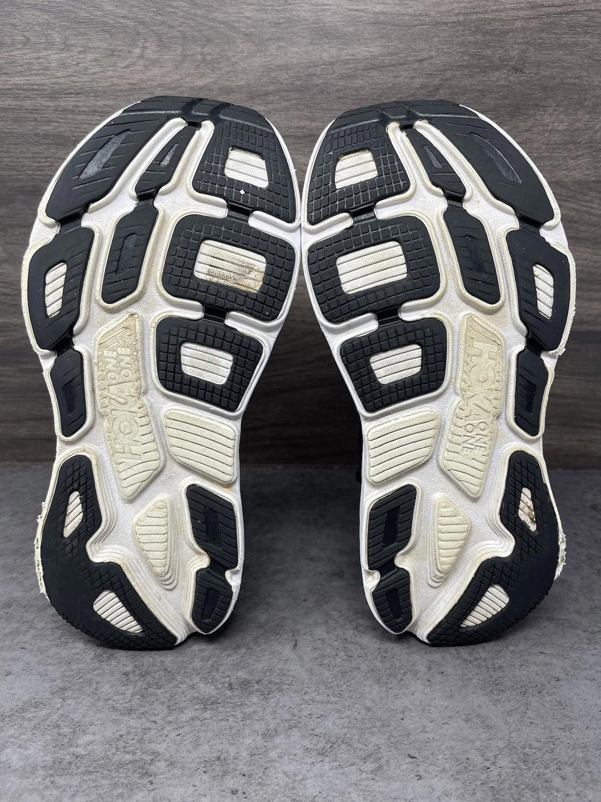 Other HOKA Bondi 7 Shoes Mens Size 8 Black White Sneakers One One Size US 8 / EU 41 - 8 Thumbnail