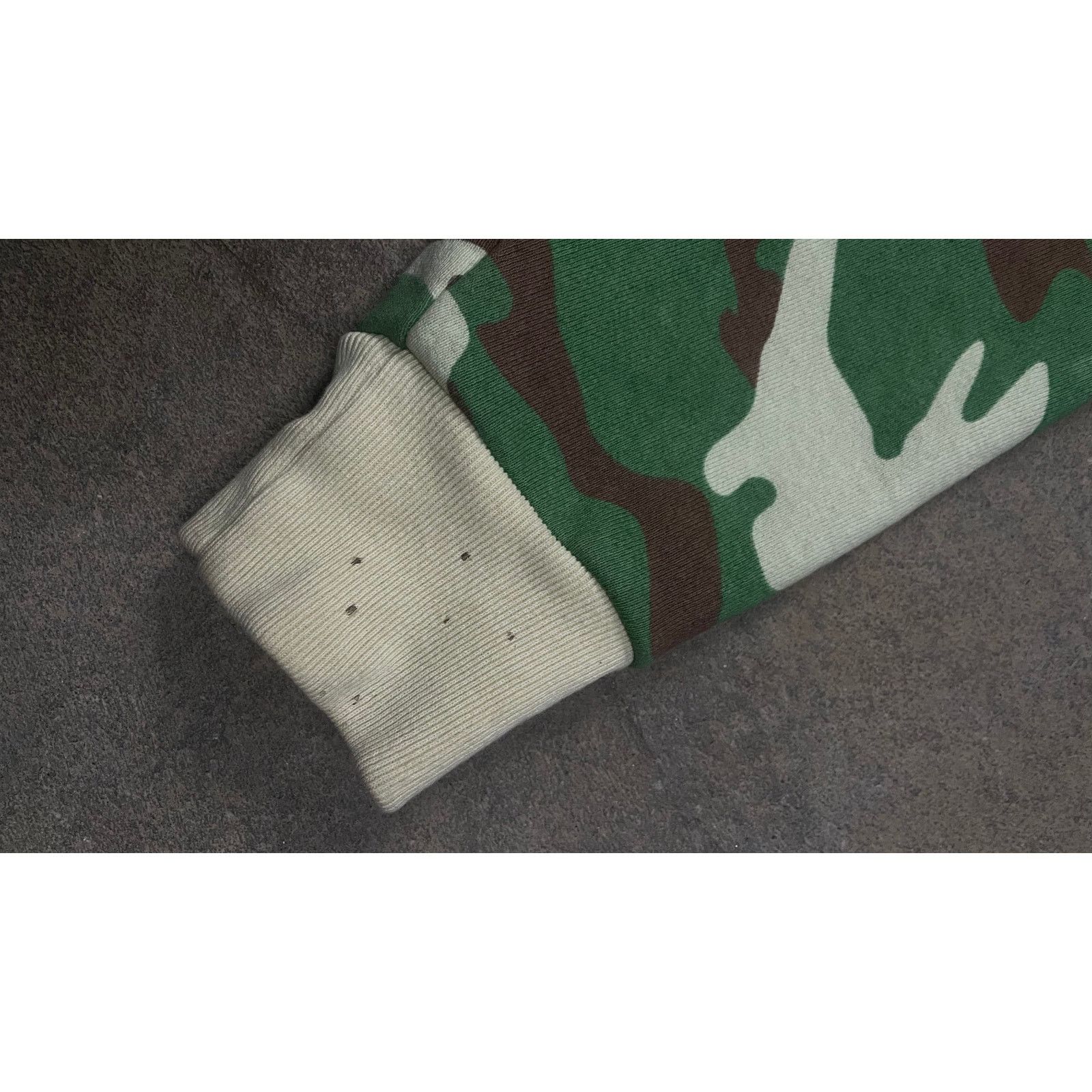 Warren Lotas Warren Lotas Hoodie Camo Used Large Size US L / EU 52-54 / 3 - 3 Thumbnail