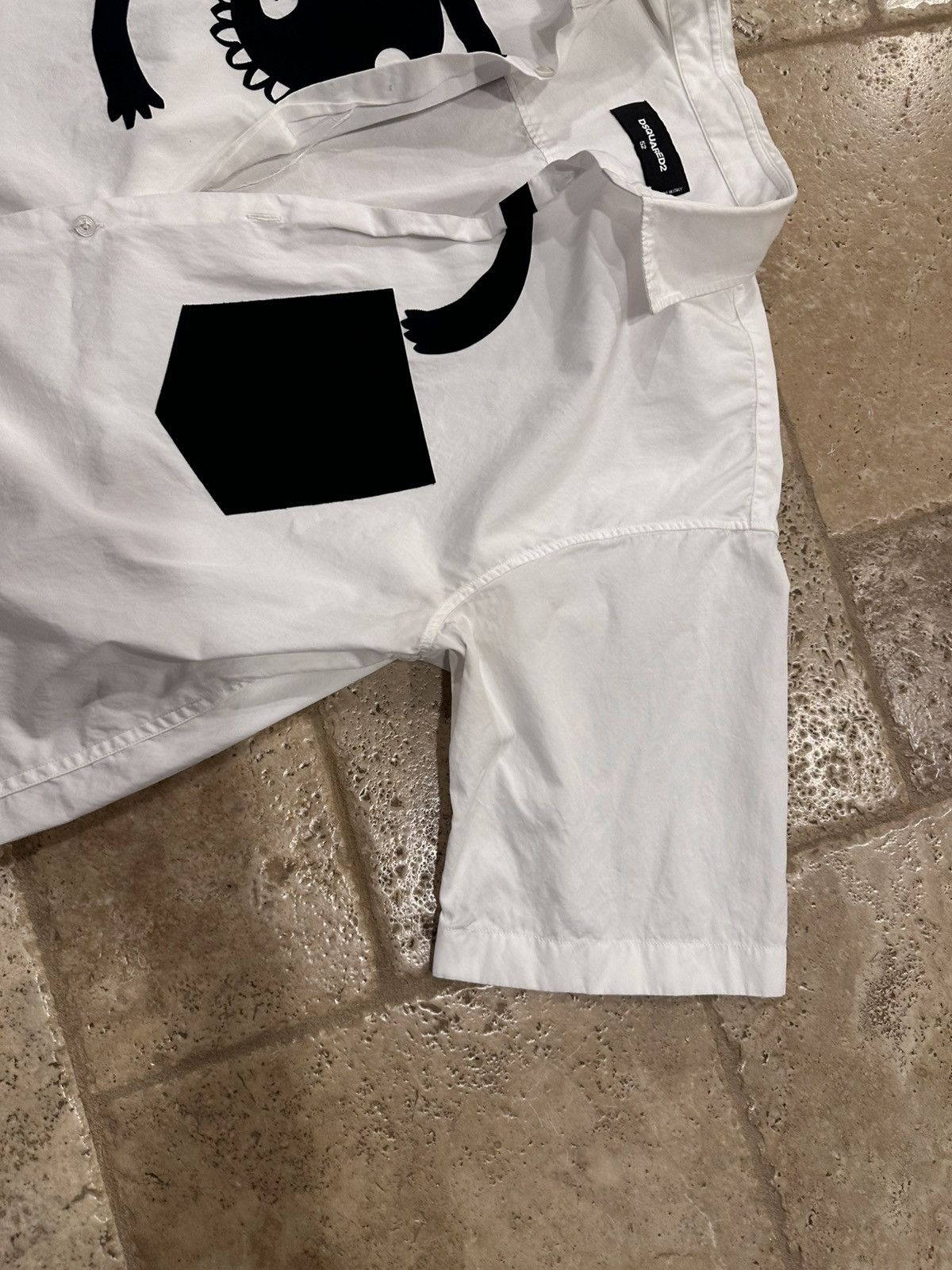 Dsquared2 Dsquared2 Monster Graphic Logo White / Black Button Up Shirt Size US L / EU 52-54 / 3 - 7 Thumbnail