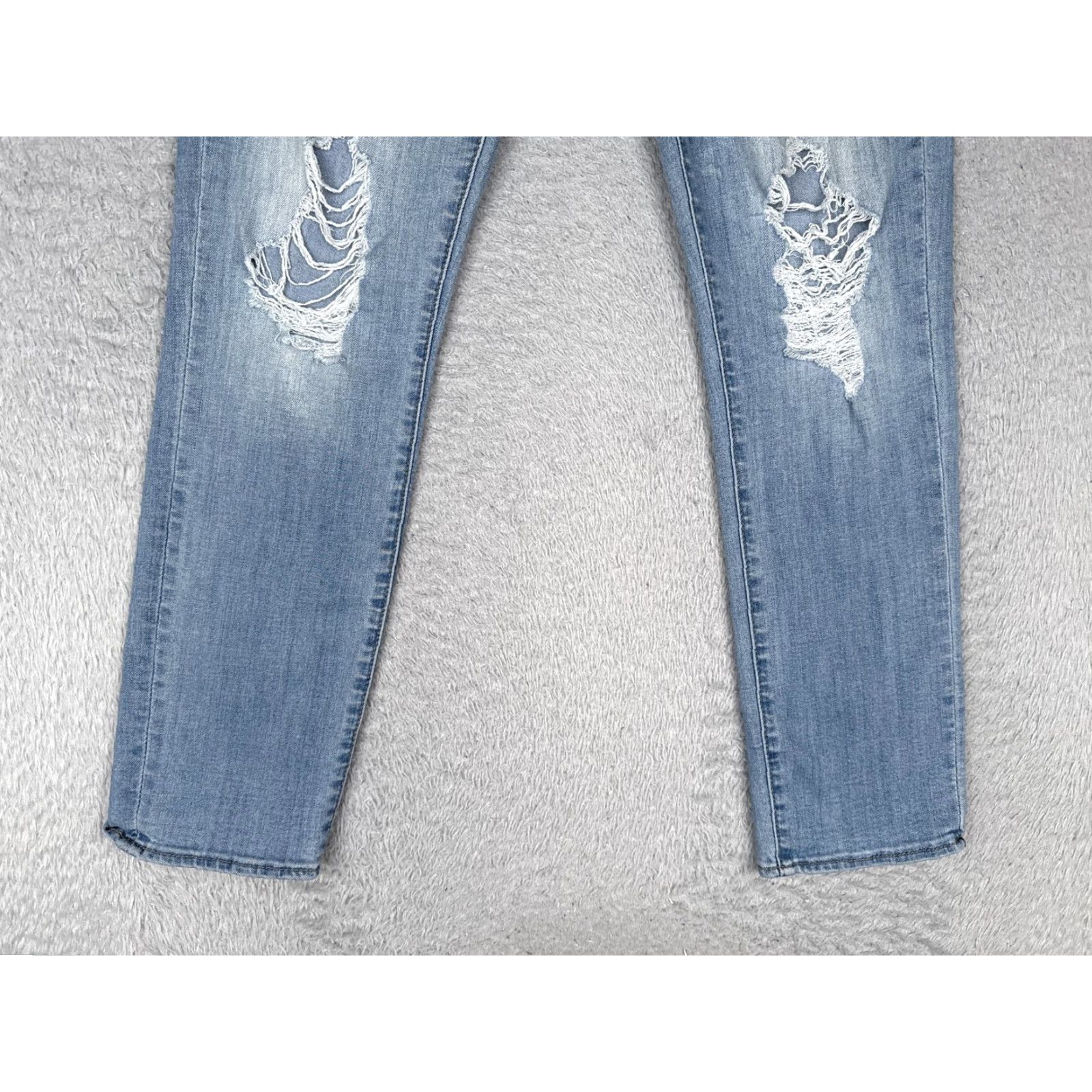 Vintage VINTAGE Articles Of Society Jeans Womens 26 Distressed Mid Rise Light Wash City Slim Size 26" / US 2 / IT 38 - 2 Thumbnail