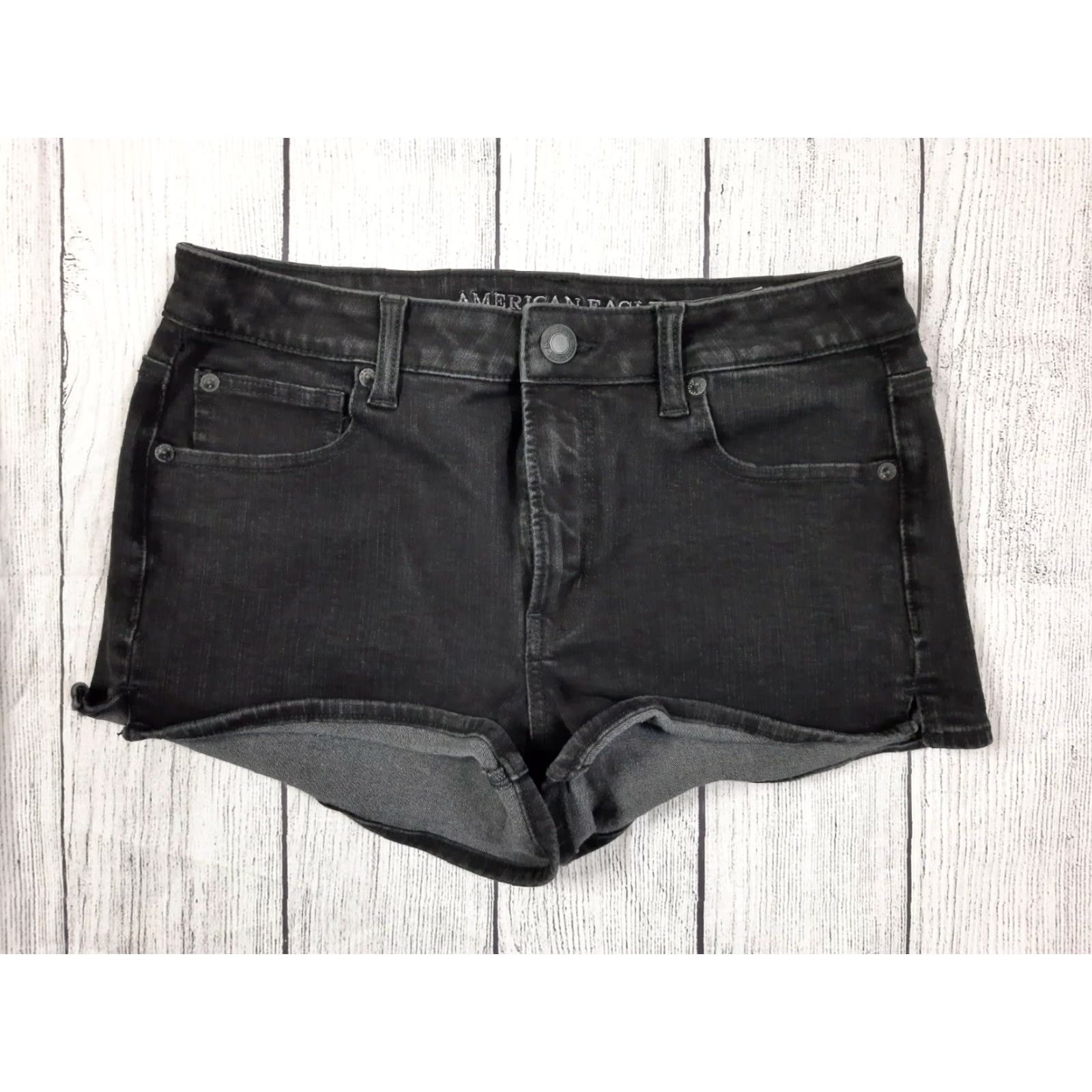 American Eagle Outfitters AMERICAN EAGLE WOMEN SIZE 8 HIGH RISE SHORTIE SUPER STRETCH BLACK JEAN SHORTS SHORTIE Cut-Off Stretch Jeans Womens Size 30" / US 8 / IT 44 - 6 Thumbnail