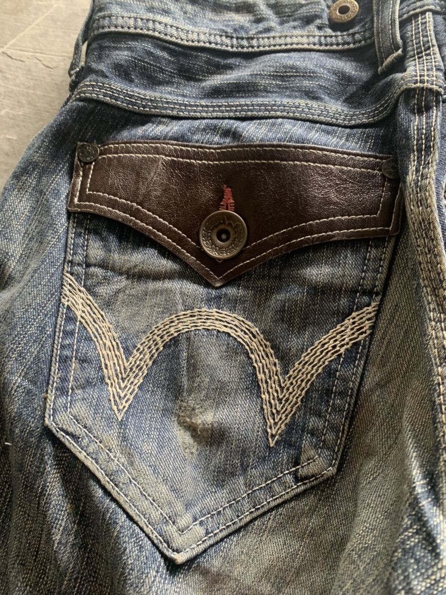 Edwin distressed semi flare edwin 503 blue trip Size US 30 / EU 46 - 14 Thumbnail
