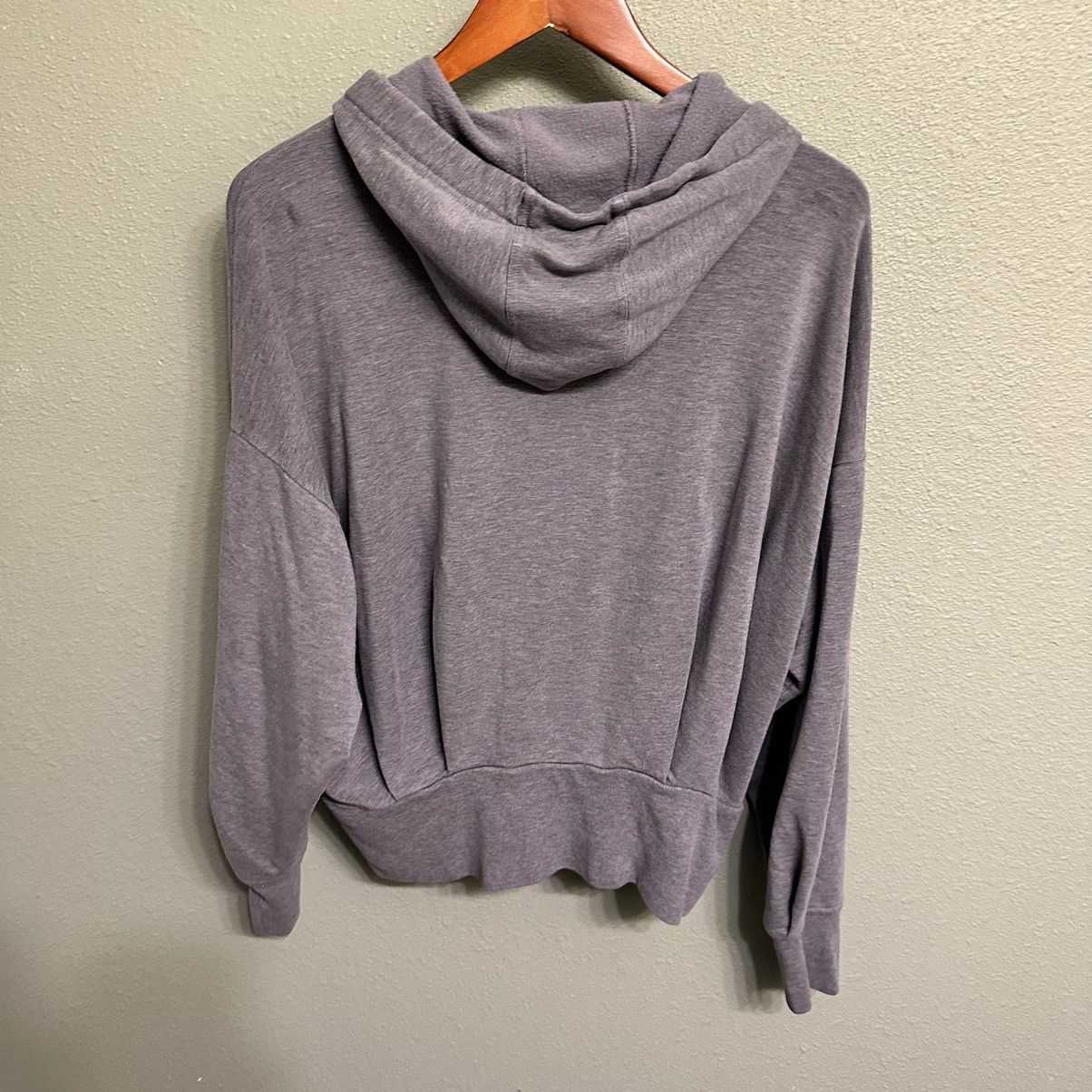 Athleta Athleta Gray Women’s Balance Hooded Zip Sweatshirt Size L / US 10 / IT 46 - 2 Thumbnail