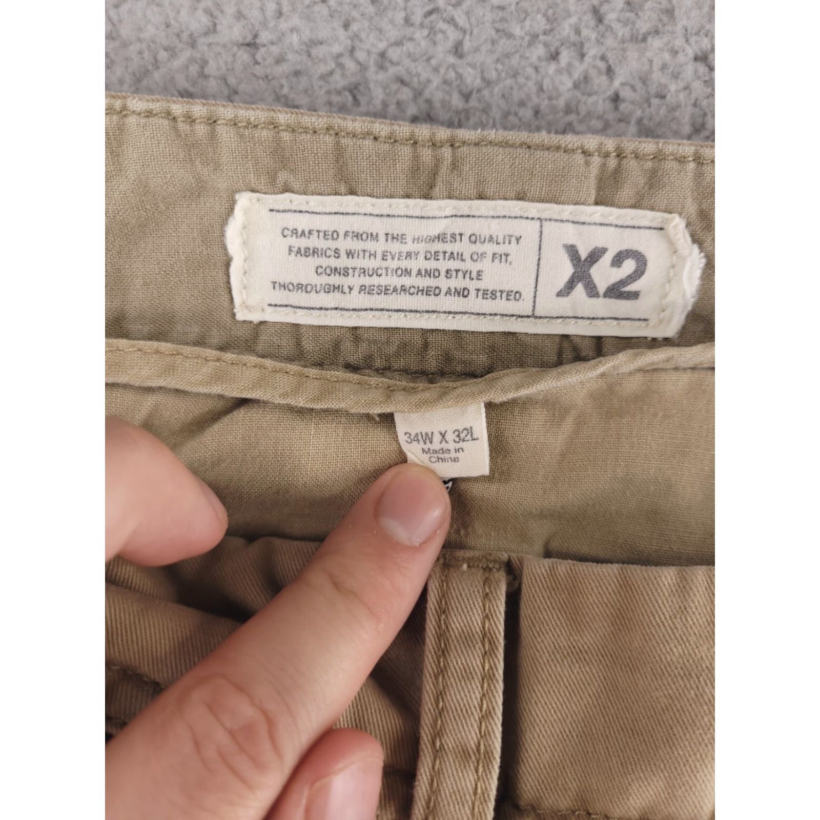 Express Express Pants Mens 34x31 Brown Chino Relaxed Fit Pants Mens 34 Brown Chino Relaxed Fit Size US 34 / EU 50 - 4 Thumbnail