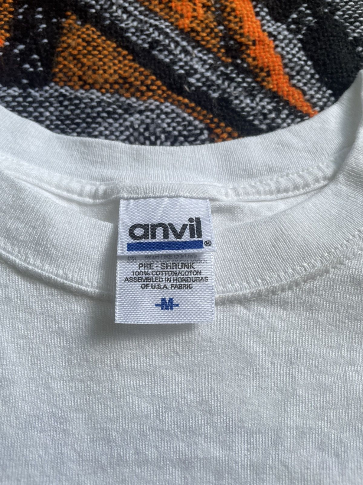 Anvil × Vintage Vintage Y2K Years Of The Dog White T-shirt Size US M / EU 48-50 / 2 - 4 Thumbnail