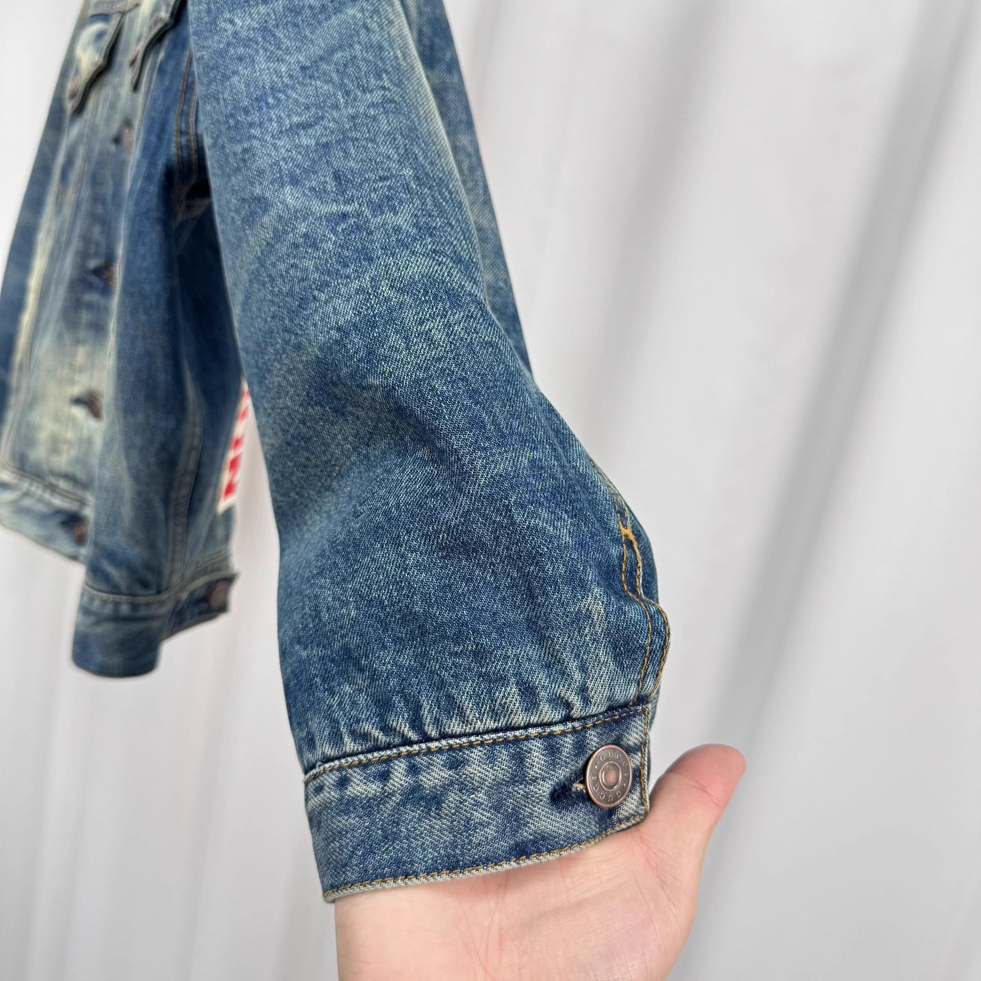 Gucci Gucci Denim Logo Patch Puffer 42 Removable Fur Collar Size US XS / EU 42 / 0 - 4 Thumbnail