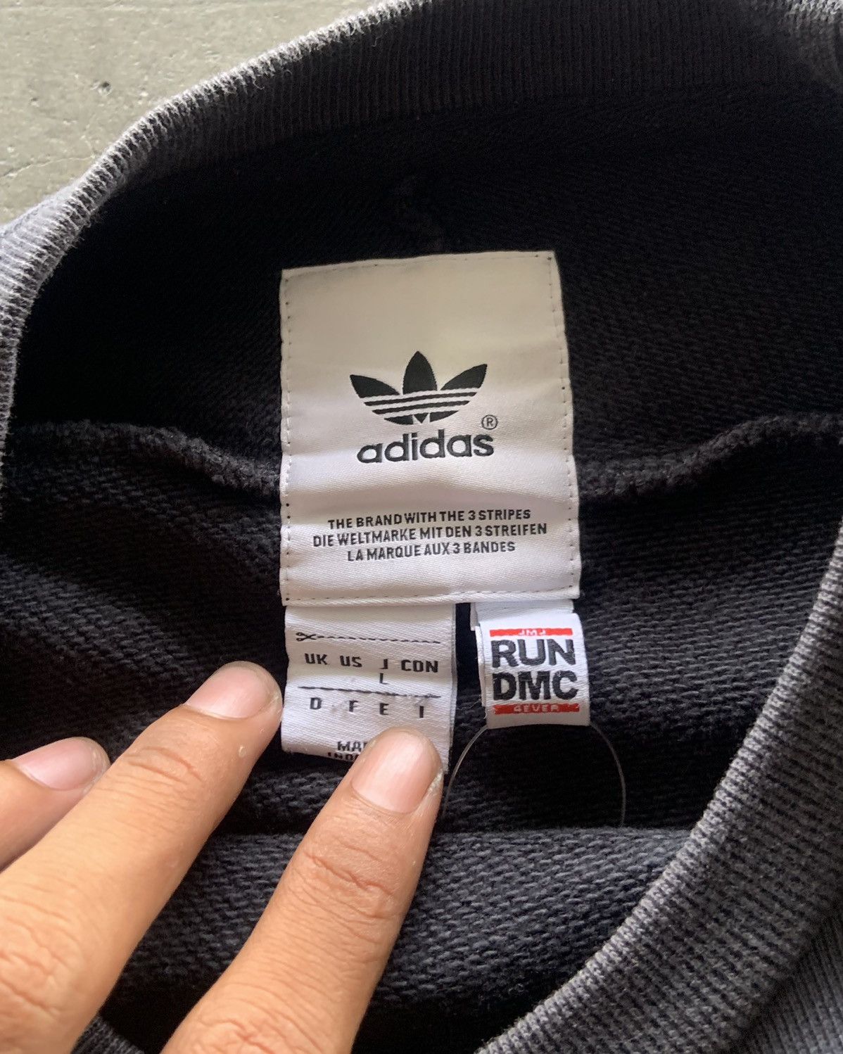 Adidas × RUN DMC Rare Adidas x Run Dmc Crewneck Size US M / EU 48-50 / 2 - 4 Thumbnail