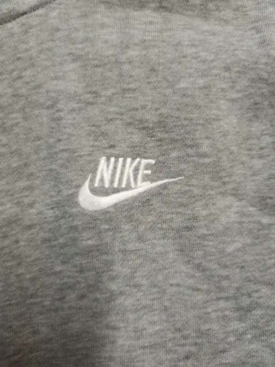 Nike Vintage Nike Zipper Hoodie Size US M / EU 48-50 / 2 - 5 Thumbnail
