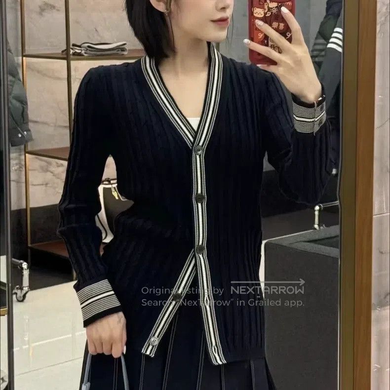 Thom Browne Thom Browne Ribbed V Neck Knit Cardigan Size S / US 4 / IT 40 - 6 Thumbnail