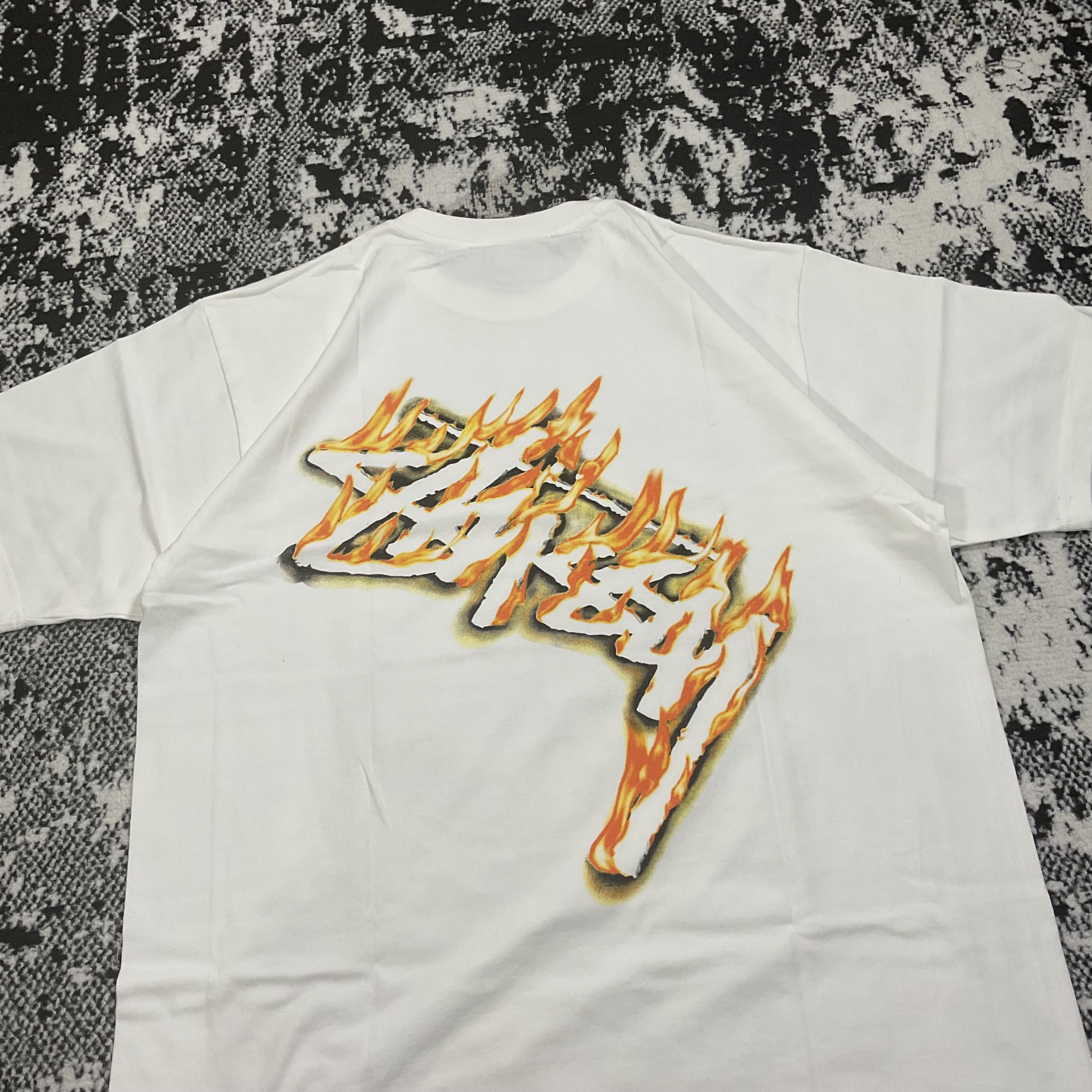 Stussy Stussy burning tee Size US L / EU 52-54 / 3 - 2 Thumbnail