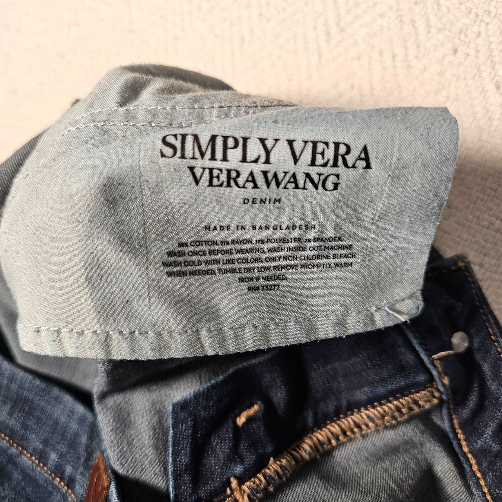 Vintage Simply Vera Wang Jeans Capri Size 4 Denim Dark Wash Stretch Body? Wait Size 27" / US 4 / IT 40 - 3 Thumbnail