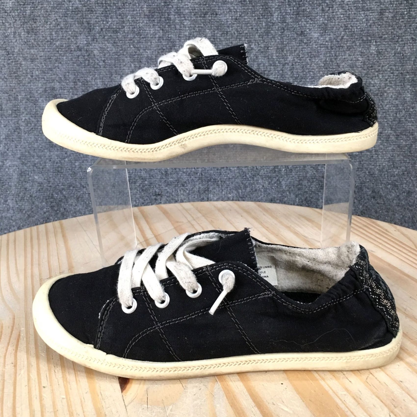 Vintage Madden Girl Baailey Shoes Womens 6 Casual Low Top Sneakers Black Fabric Lace Up Size M / US 6-8 / IT 42-44 - 2 Thumbnail