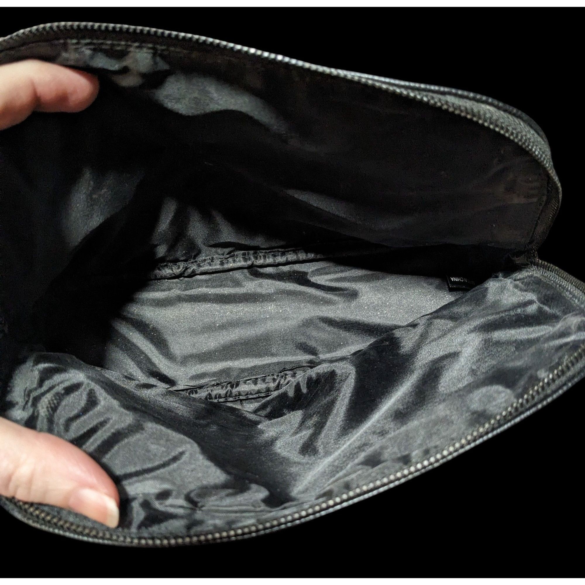 Other Revision Skincare Black Cosmetic Travel Bag Size ONE SIZE - 3 Thumbnail