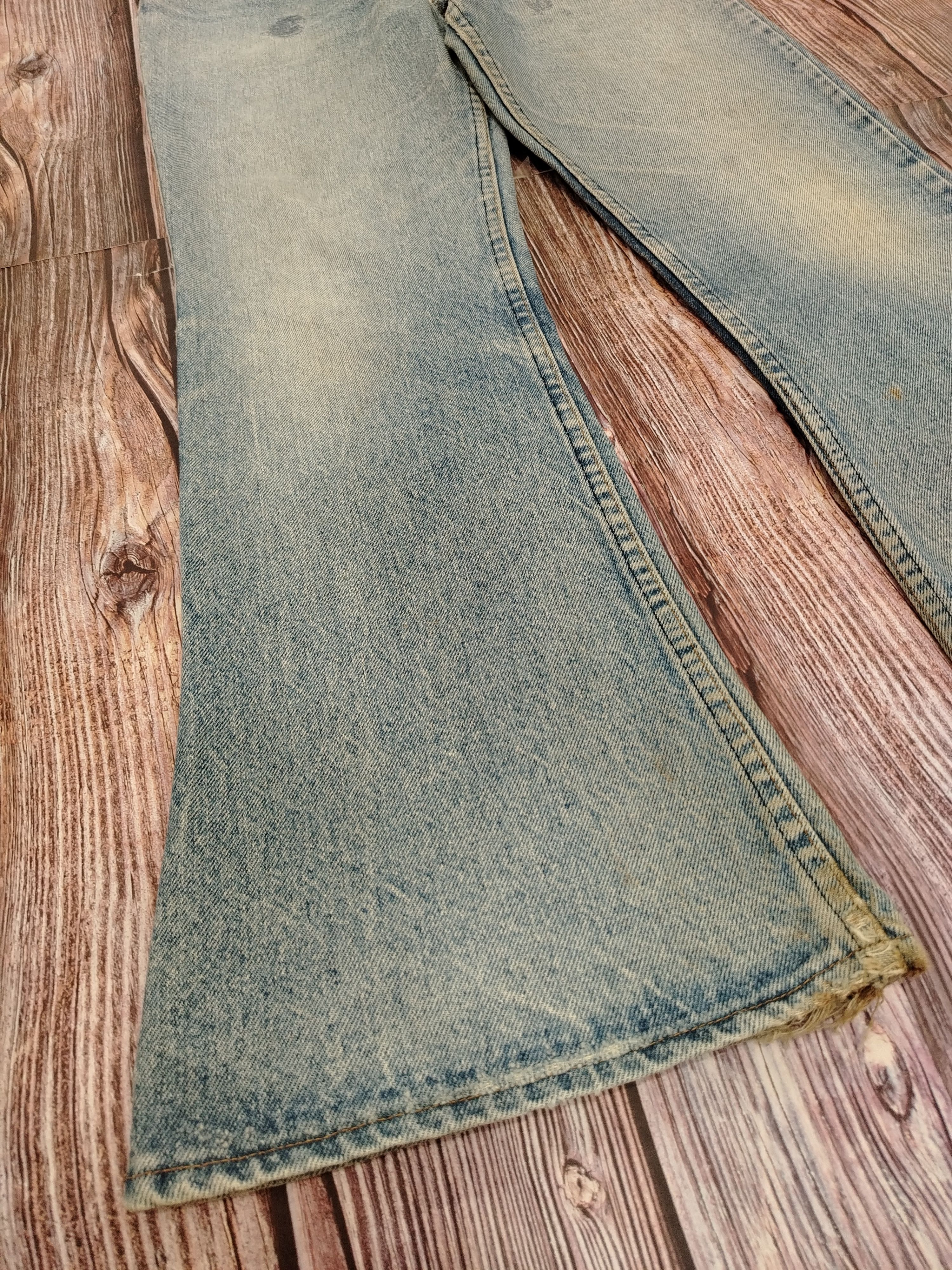 Levi's Levis 646 Jeans Flare Bell Bottom Bootcut Vintage Size US 33 - 6 Thumbnail
