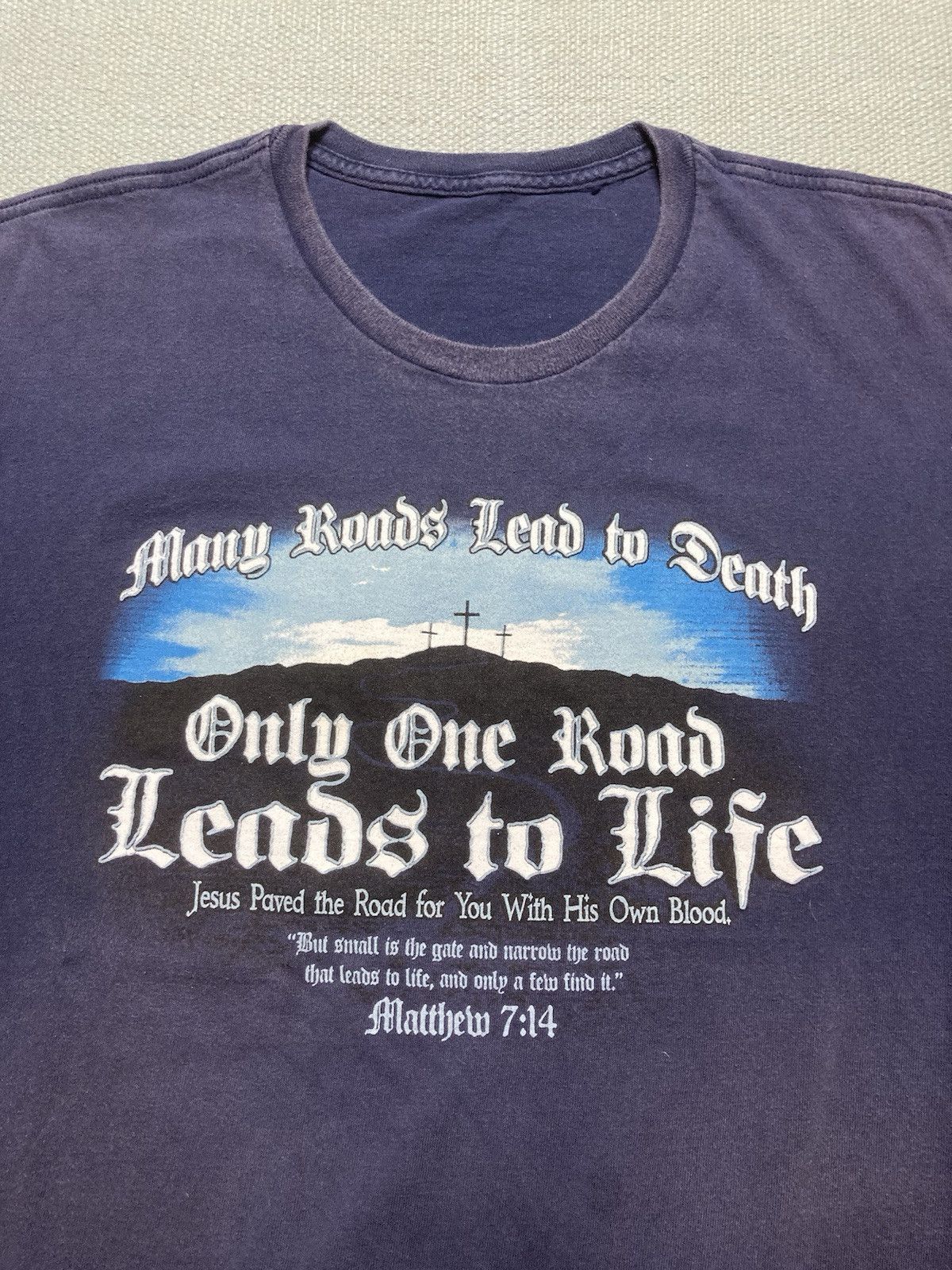 Vintage t shirt many roads lead to death one leads to life jesus XL Size US XL / EU 56 / 4 - 3 Thumbnail