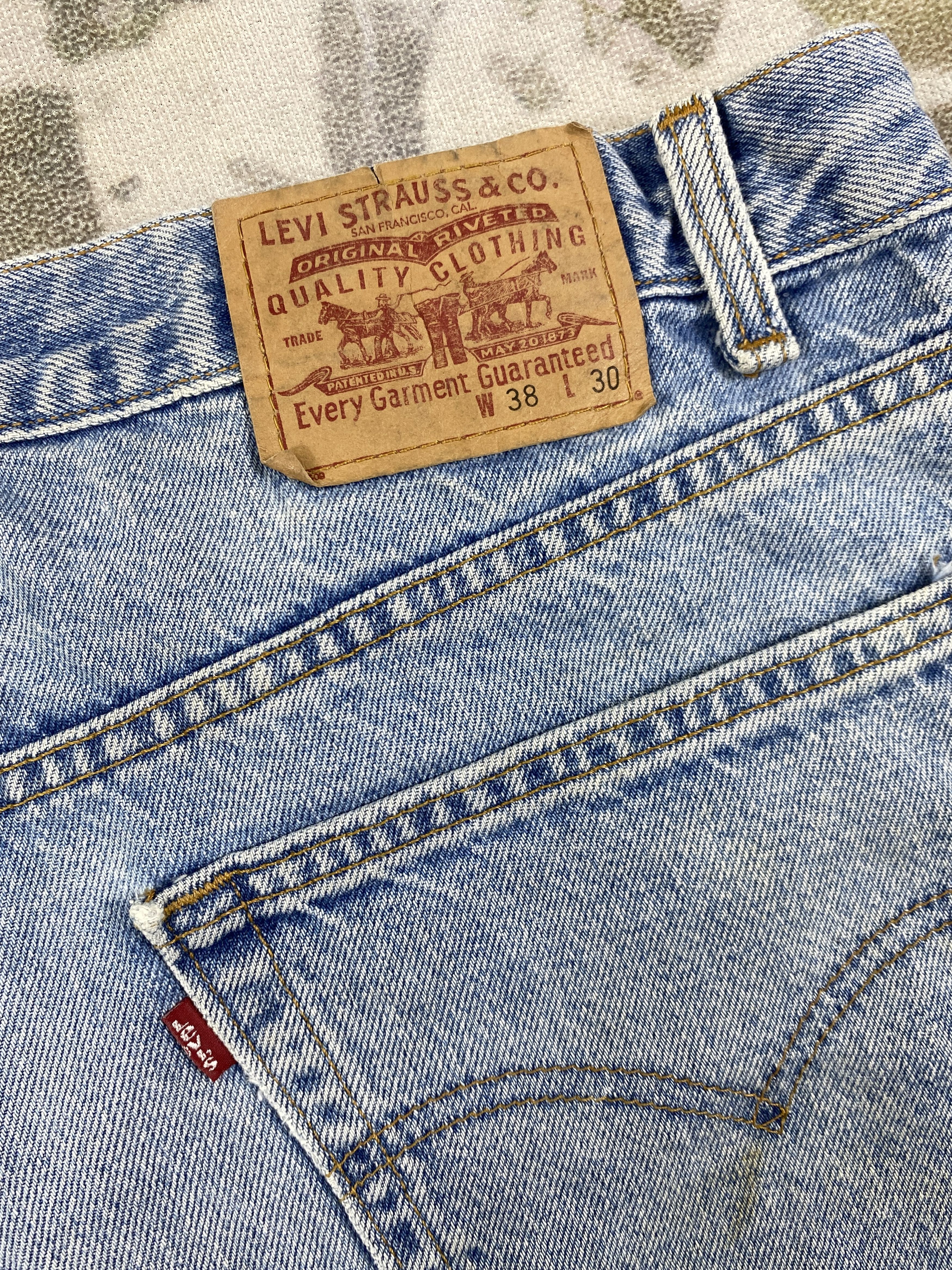 Levi's Light Wash Vintage Levi's 550 Relaxed Denim 36 x 30 JN640 Size US 36 / EU 52 - 11 Thumbnail