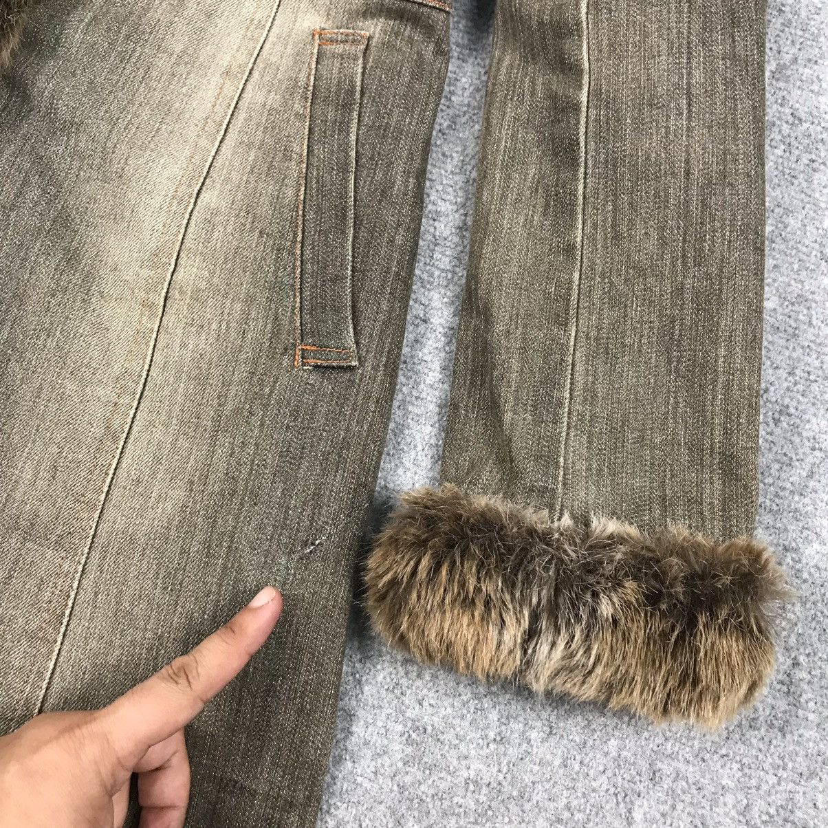 Burberry BURBERRY DENIM FUR STYLE LONG JACKET Size XS / US 0-2 / IT 36-38 - 17 Thumbnail