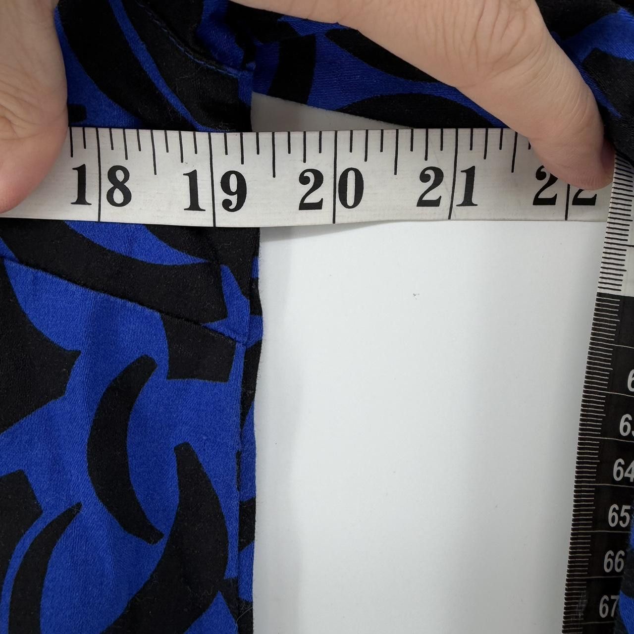 Other Dana Buchman Women's Size S Blue Black Abstract Button Size S / US 4 / IT 40 - 5 Thumbnail