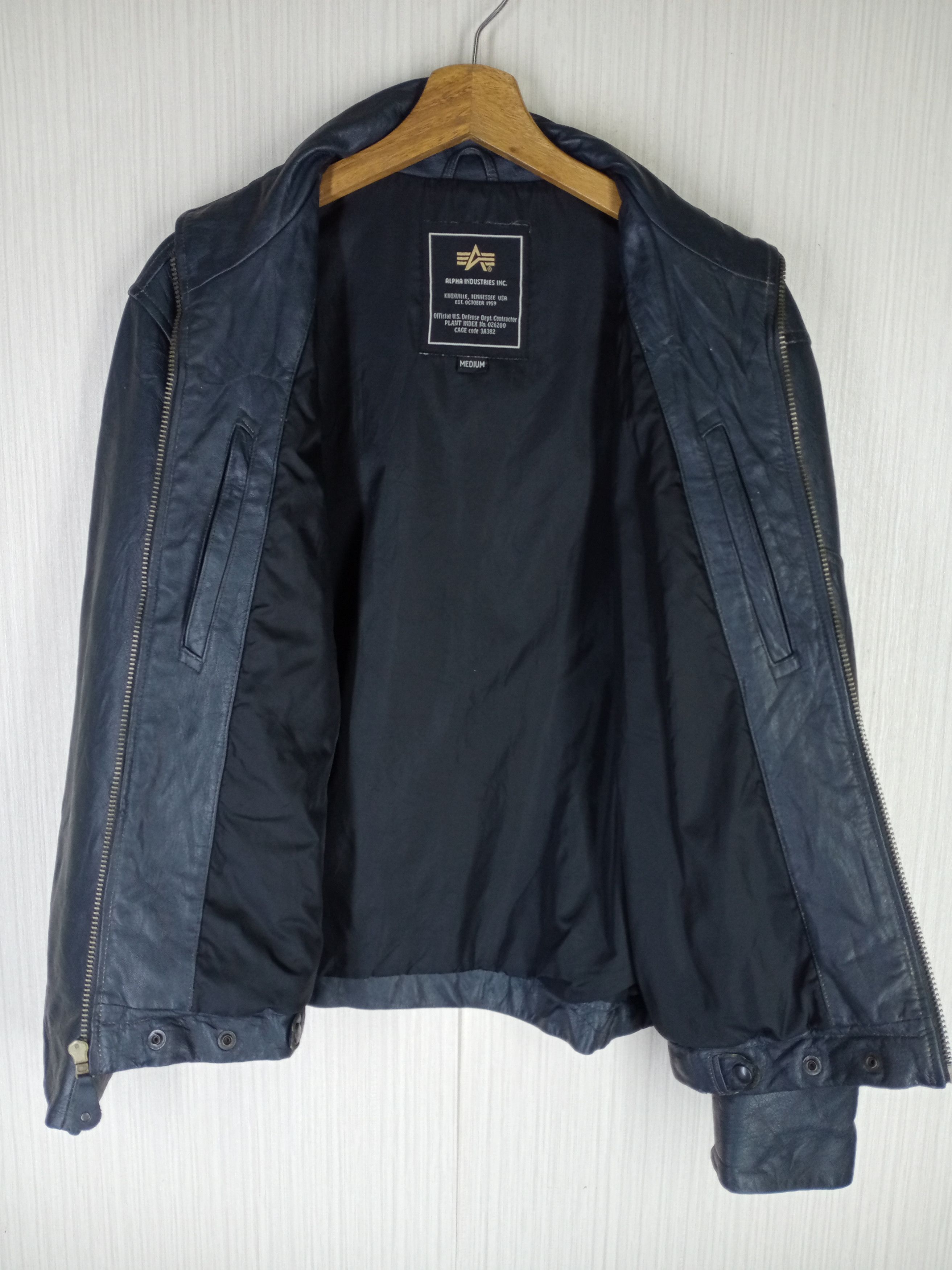 Alpha Industries VINTAGE ALPHA INDUSTRIES LEATHER GENUINE COWHIDE JACKET Size US M / EU 48-50 / 2 - 8 Thumbnail