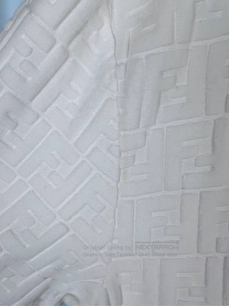 Fendi Fendi Full print logo white towel short sleeve Size US XXL / EU 58 / 5 - 6 Thumbnail