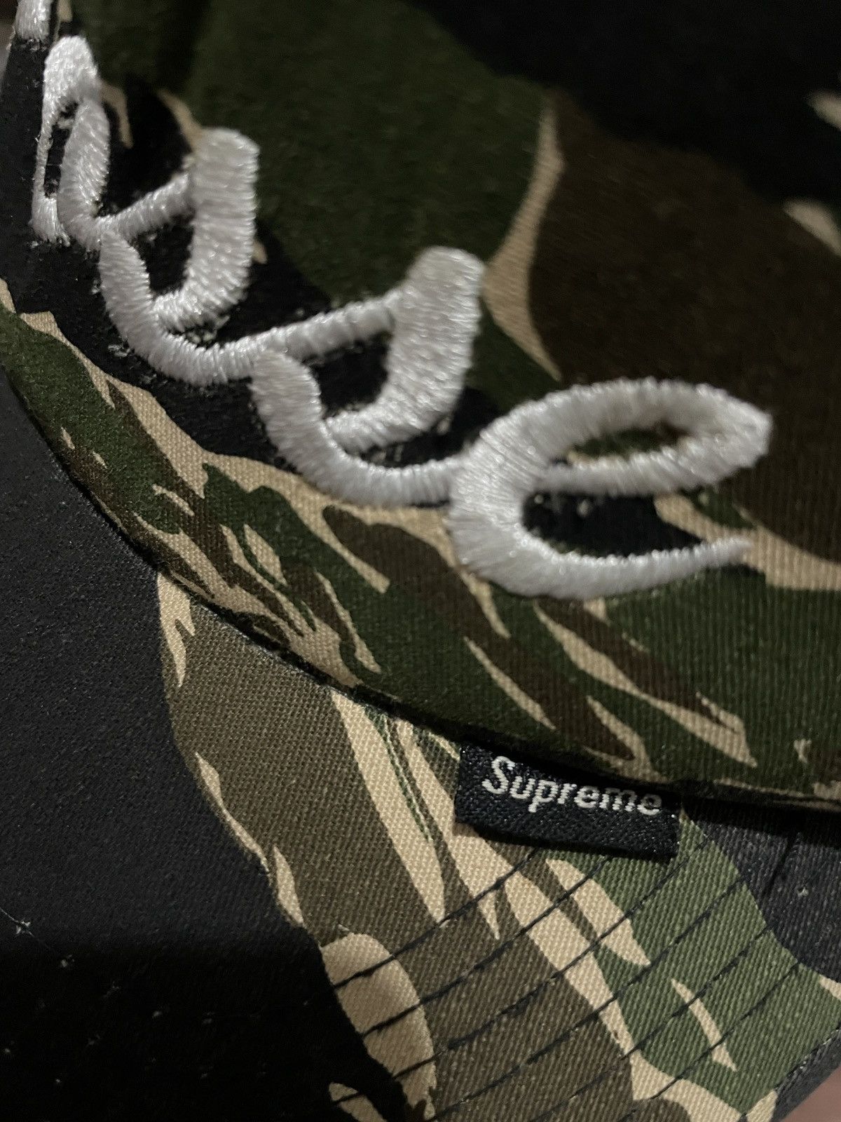 Starter × Supreme × Vintage 🔥ITEM COLLECTOR🔥SUPREME X STARTER POSSE TIGER CAMO 2006 Size ONE SIZE - 12 Thumbnail