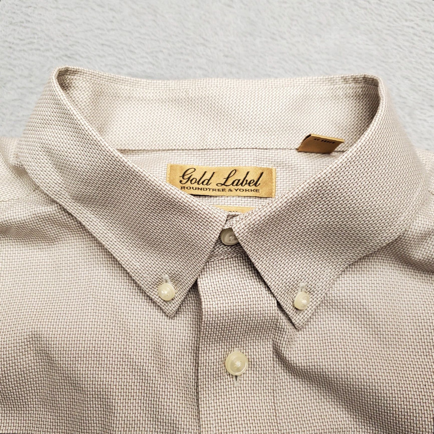 Roundtree & Yorke VINTAGE Gold Label Shirt Mens XL Beige Non Iron Perfect Performance Long Sleeve Casual Size US XL / EU 56 / 4 - 4 Thumbnail