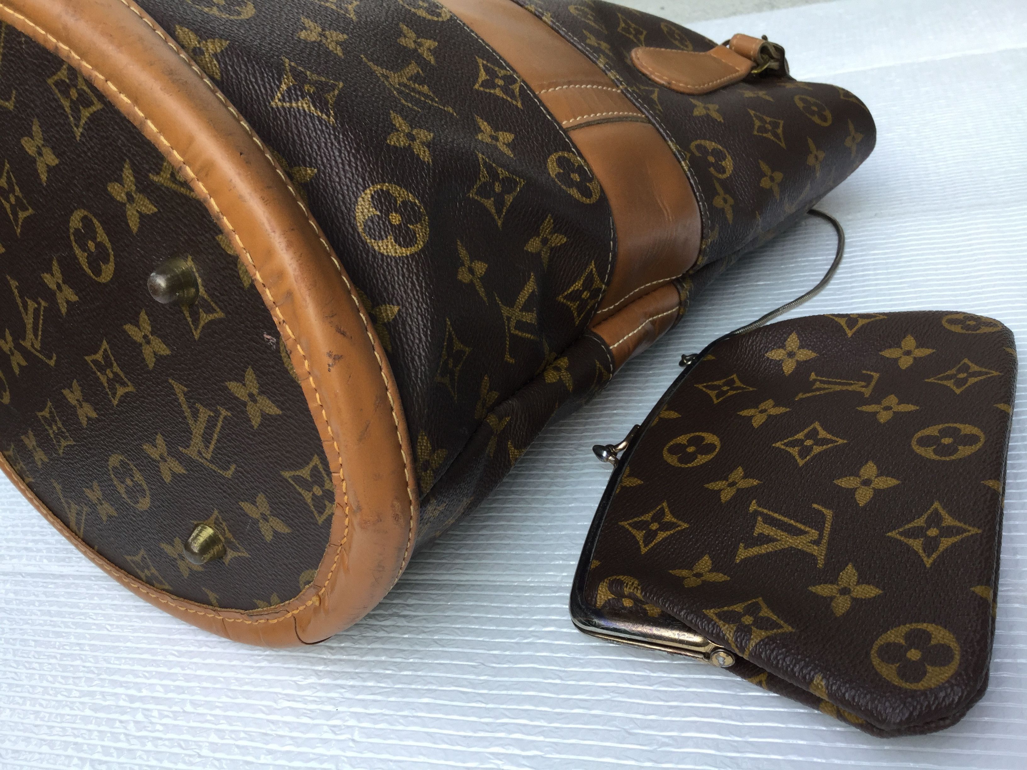Louis Vuitton Louis Vuitton French Co. Monogram Bucket Bag Pouch Size ONE SIZE - 20 Thumbnail