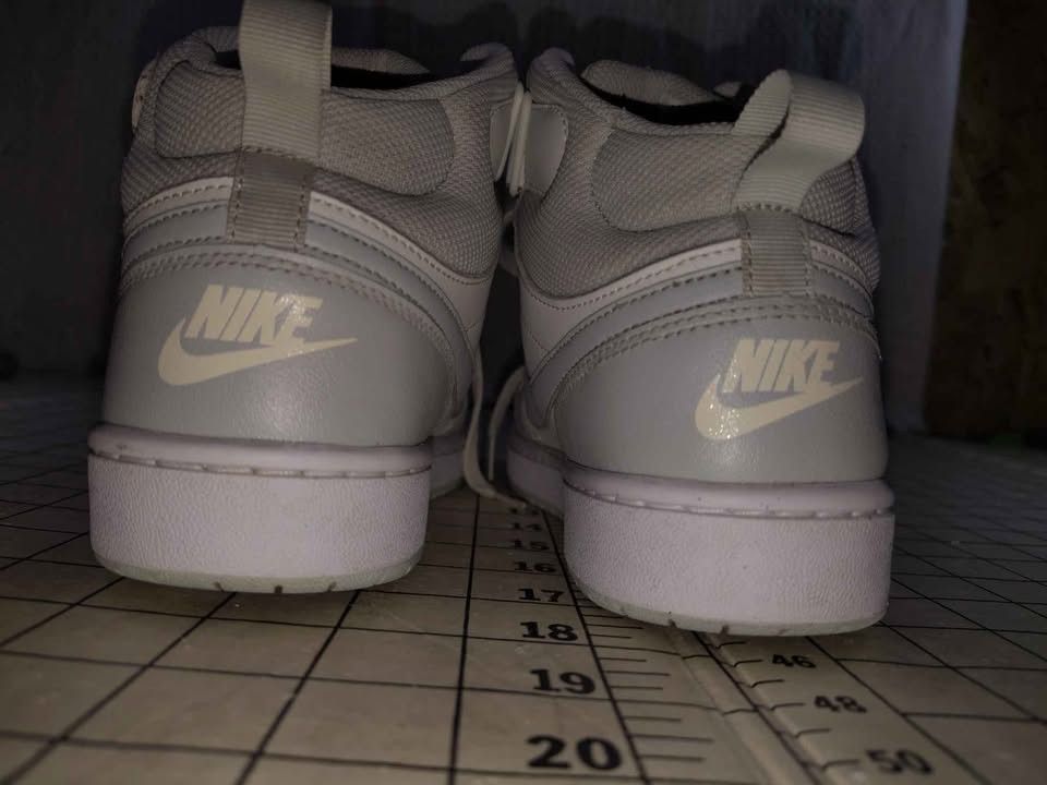 Nike Men's Nike Court Borough Mid 2 High Top Sneakers Size 7 Size US 7 / EU 40 - 4 Thumbnail