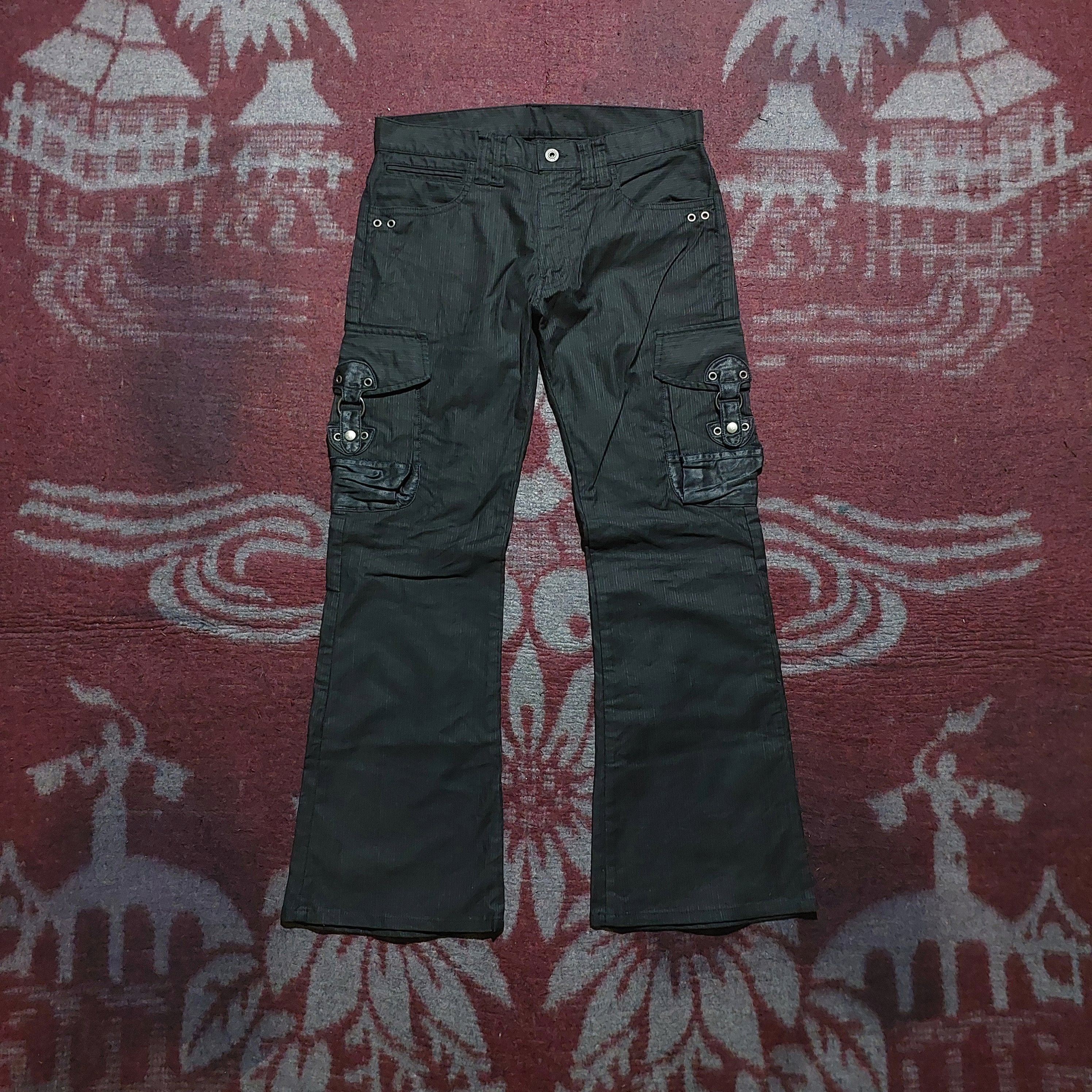 The Difference Difference rupert black cargo flare pants Size US 31 - 1 Thumbnail