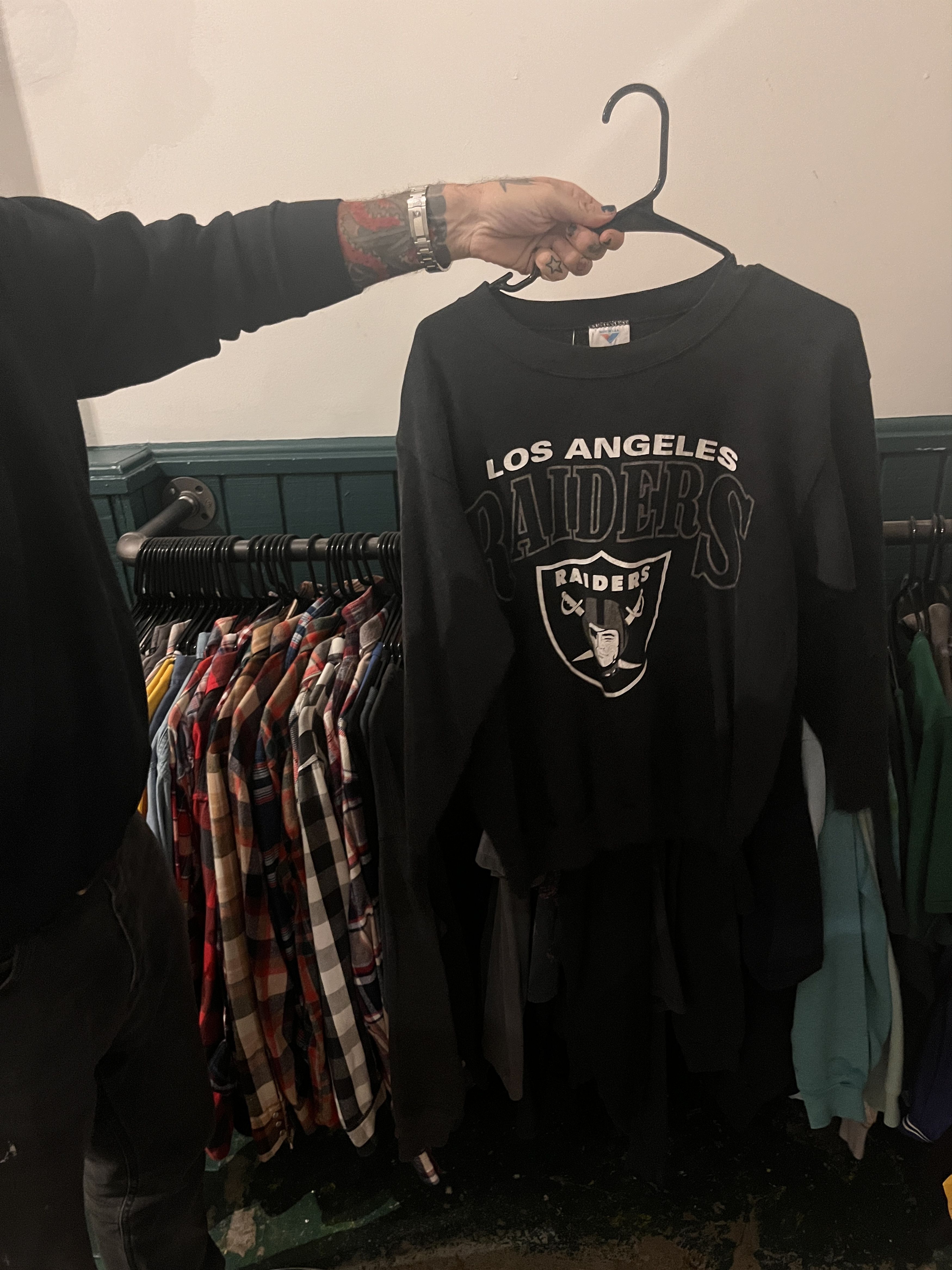 Other Vintage Los Angeles Raiders Sweater Size US L / EU 52-54 / 3 - 1 Preview