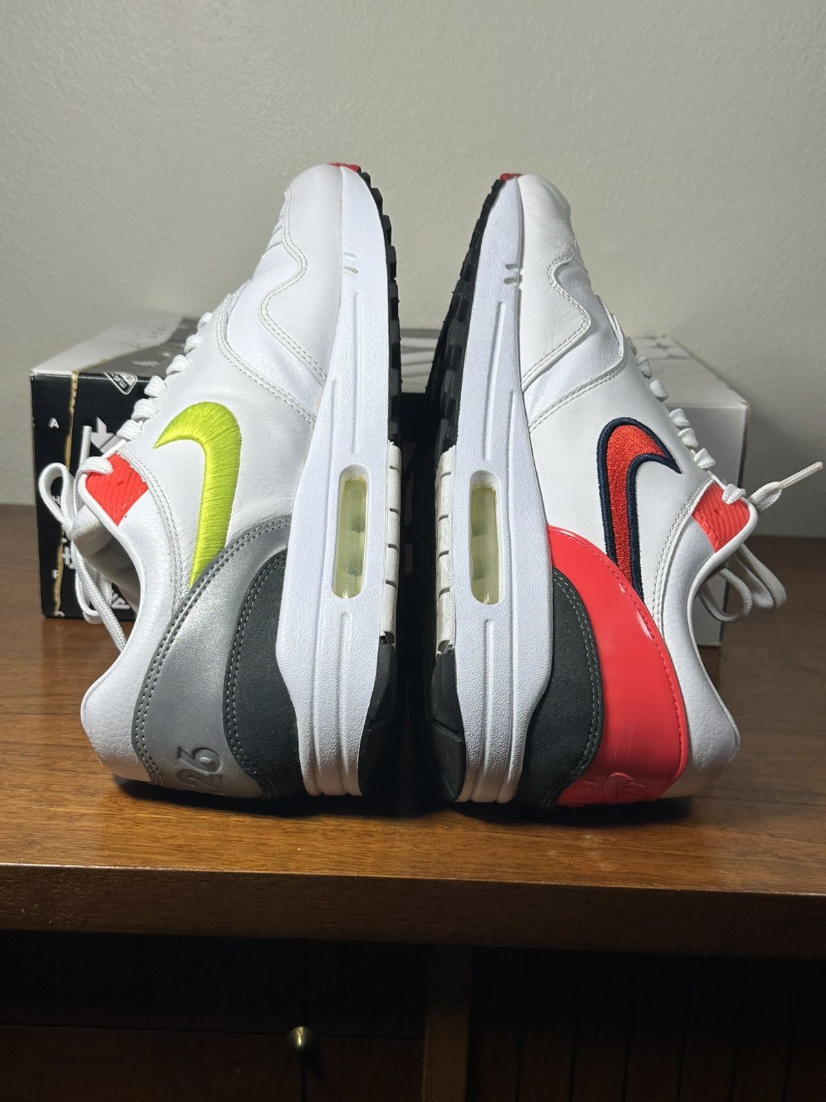 Nike Air Max 1 Size US 9.5 / EU 42-43 - 8 Thumbnail