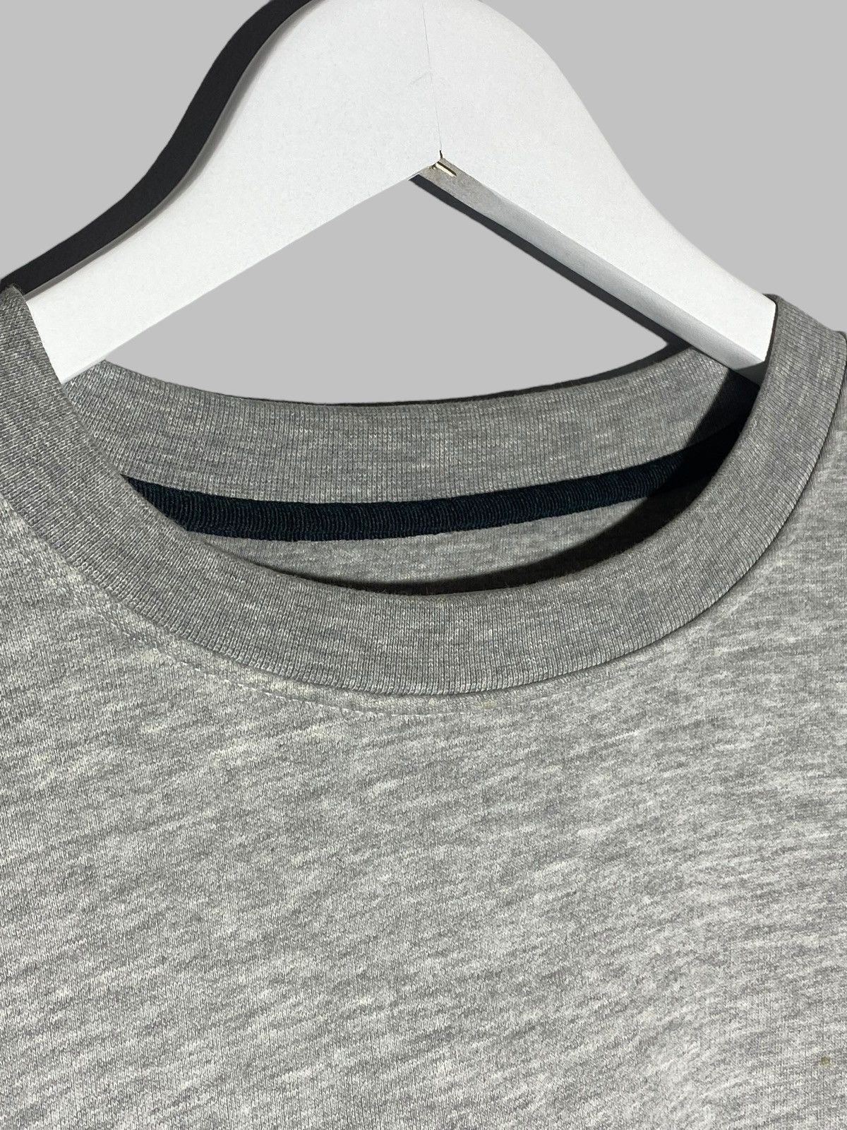 Nike 🔥 Y2K NIKE ESSENTIALS GRAY SWEATSHIRT MINIMAL VINTAGE VIBE Size US XL / EU 56 / 4 - 9 Thumbnail