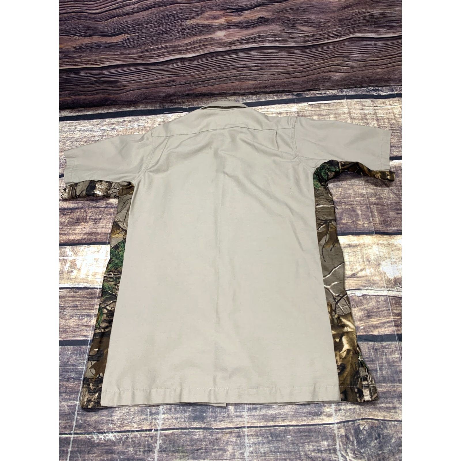 Wrangler Wrangler Workwear Short Sleeve Button Down Mens Medium Shirt Brown Camo Size US M / EU 48-50 / 2 - 6 Thumbnail
