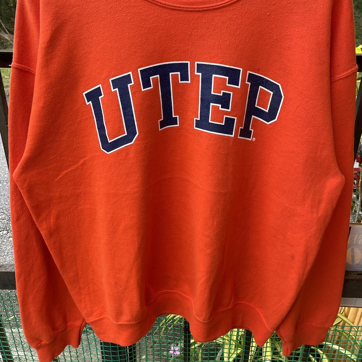 Vintage 🔥Vintage UTEP Miner El Paso University Big Logo Sweatshirts Size US L / EU 52-54 / 3 - 3 Thumbnail