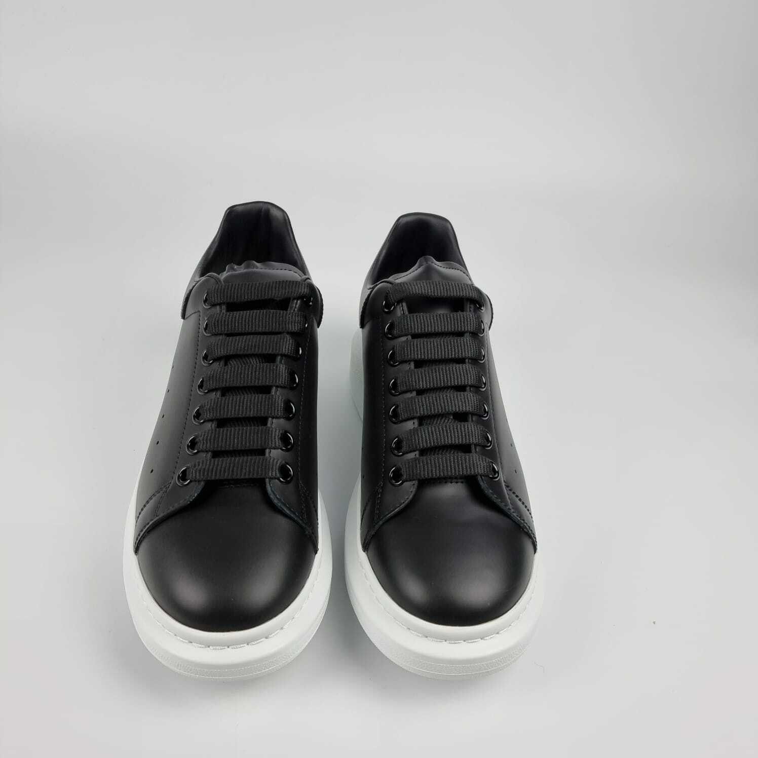 Alexander McQueen ALEXANDER MCQUEEN Oversized Men's Black/White Sneakers New ( Size US 13 / EU 46 - 4 Thumbnail
