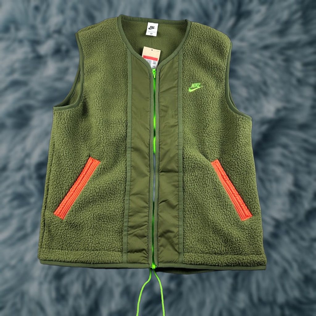 Nike Nike Sportswear Vest Mens L Green Fleece Pockets Logo Activewear Sleeveless Mid-Length Solid Sport Essentials High-Pile DD5025 Size US L / EU 52-54 / 3 - 1 Thumbnail