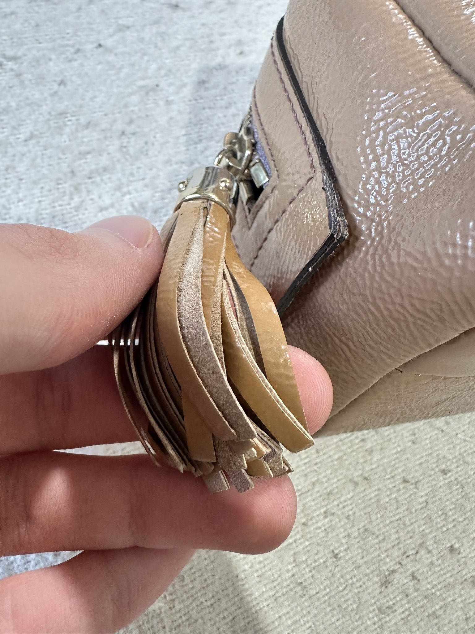 Gucci Gucci Soho Cosmetic Pouch Patent Beige Leather Logo Size ONE SIZE - 5 Thumbnail