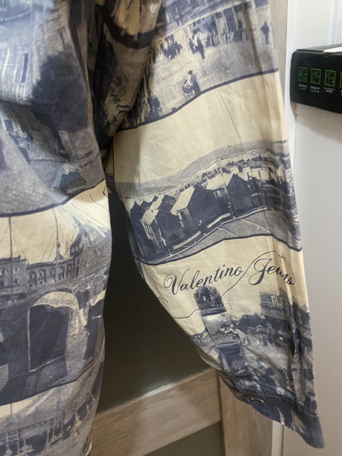 Valentino rare Valentino jeans Vintage fullprint shirt button up Size US XL / EU 56 / 4 - 13 Thumbnail