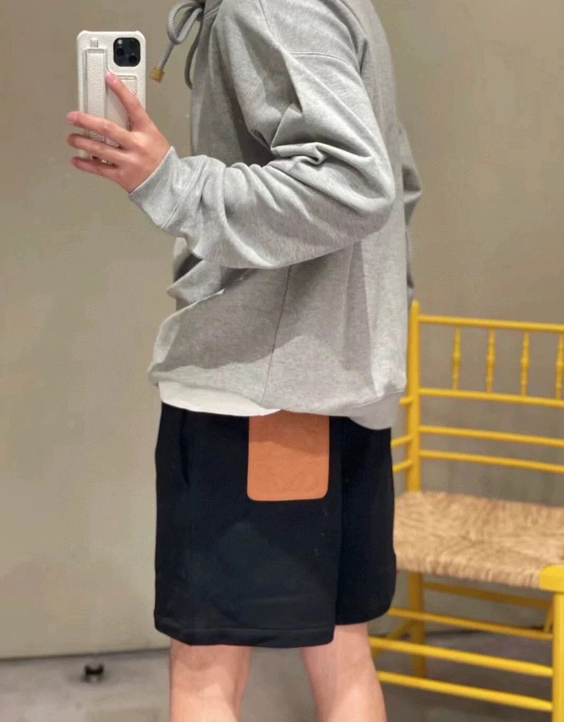 Loewe LOEWE sizeXS Pocketed black shorts Size 26" / US 2 / IT 38 - 7 Thumbnail