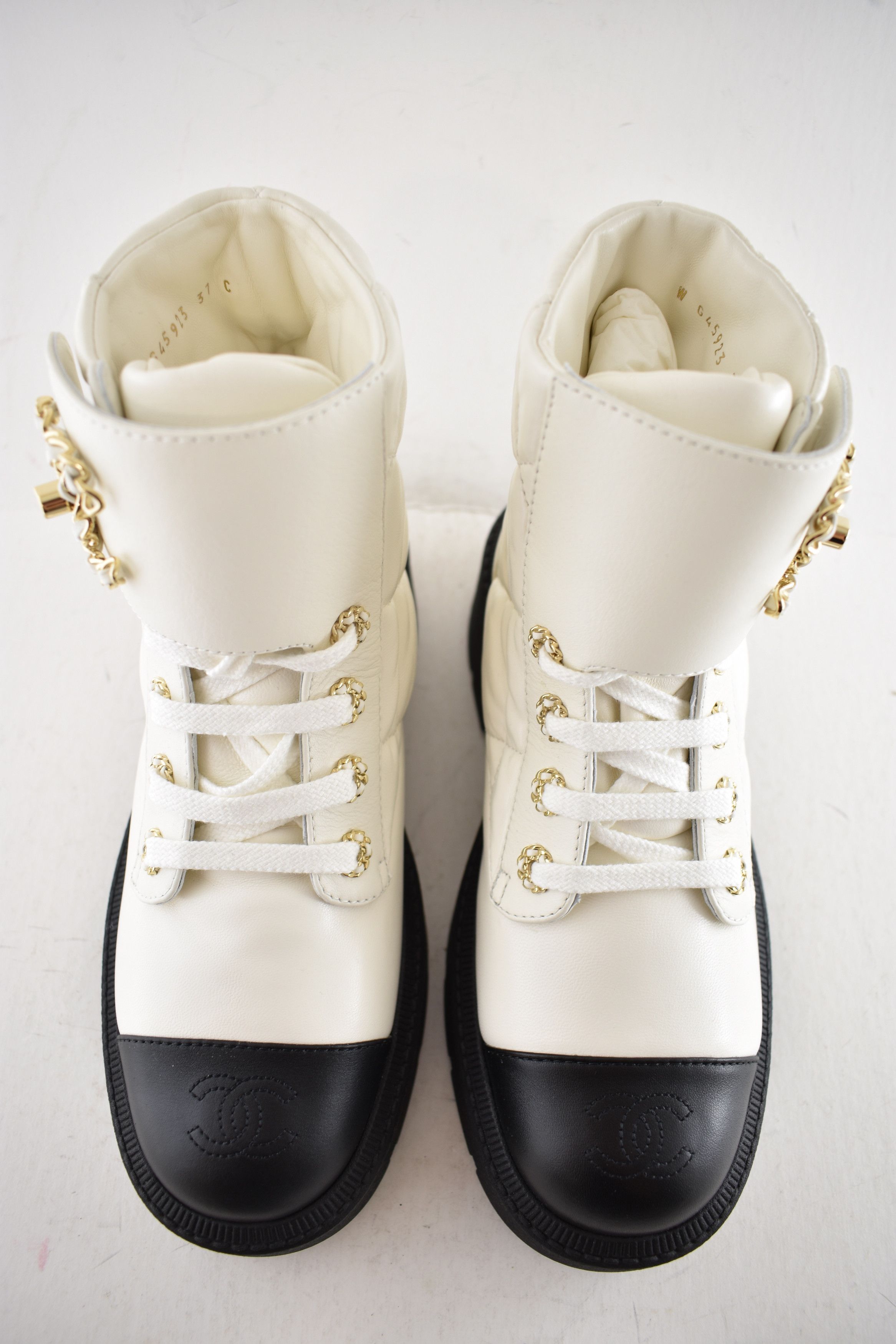 Chanel Chanel 24B CC Combat Black Platform Ankle Short Boots 37c Size US 7 / IT 37 - 13 Thumbnail