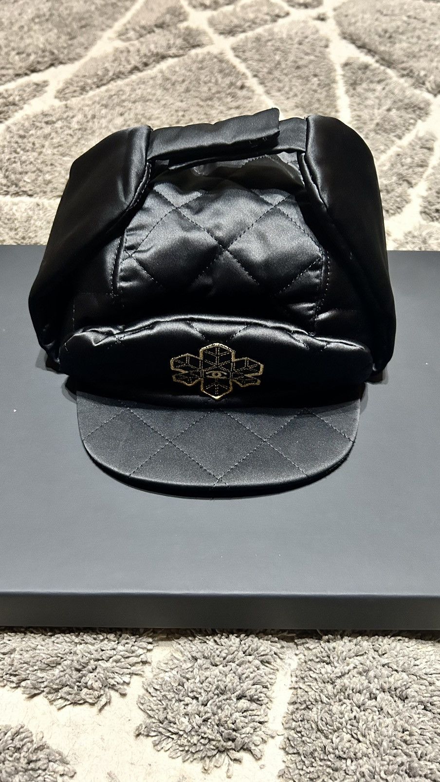 Chanel 2019 Coco Neige Snowflake Hat Size ONE SIZE - 2 Thumbnail