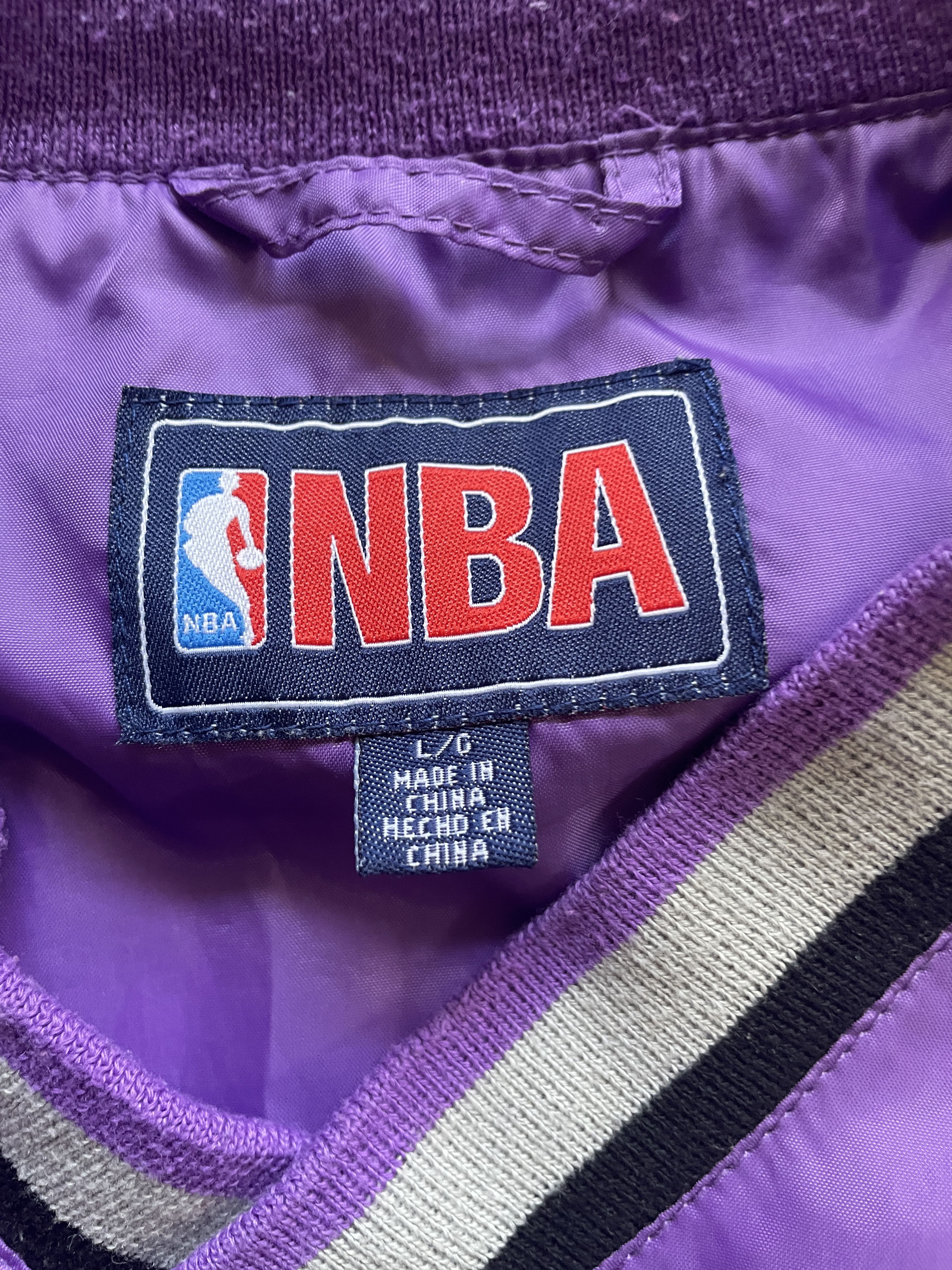 NBA Sacramento Kings Windbreaker Size US L / EU 52-54 / 3 - 5 Thumbnail