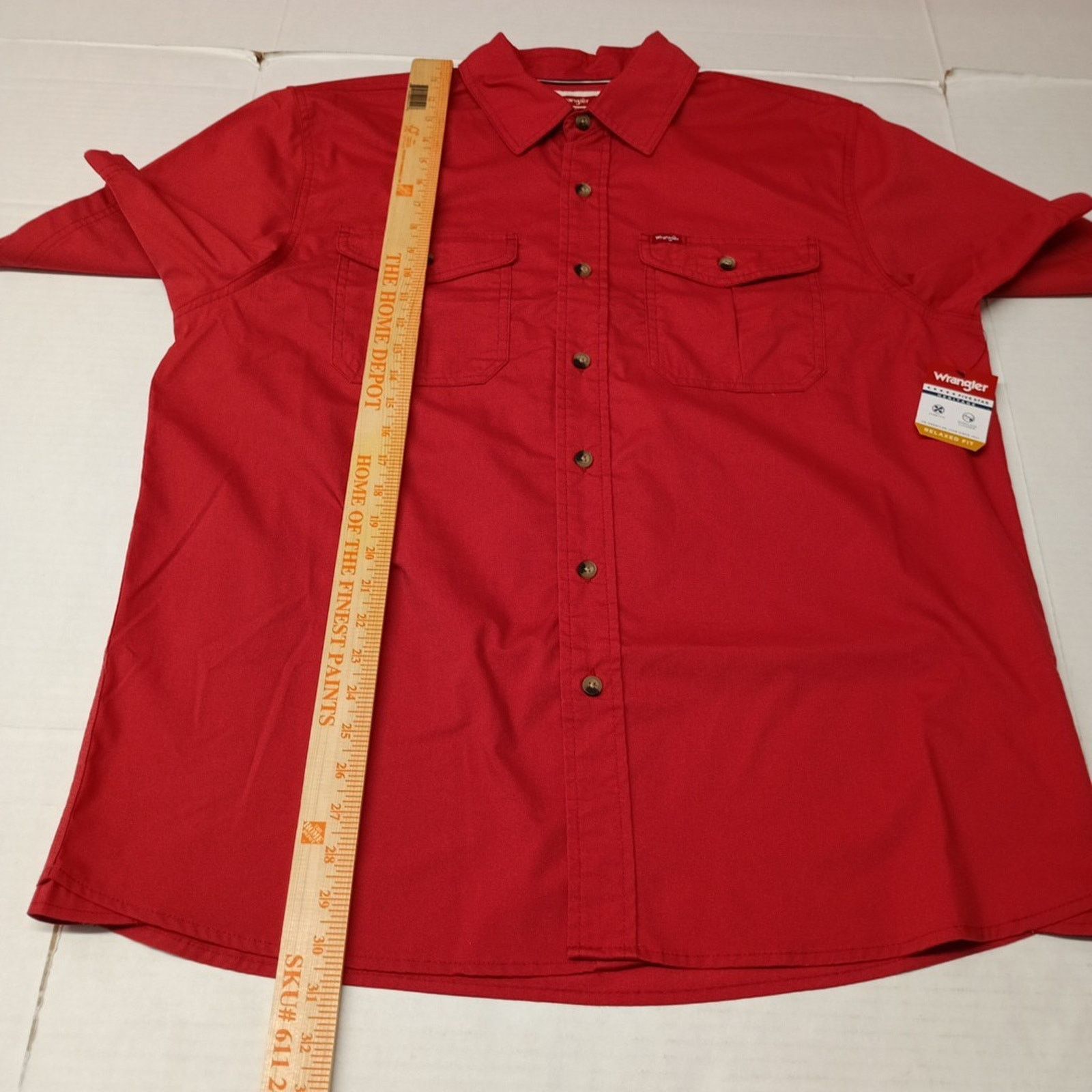Wrangler Wrangler Men's Relaxed Fit Woven Button Up Shirt Size L Red Size US L / EU 52-54 / 3 - 5 Thumbnail