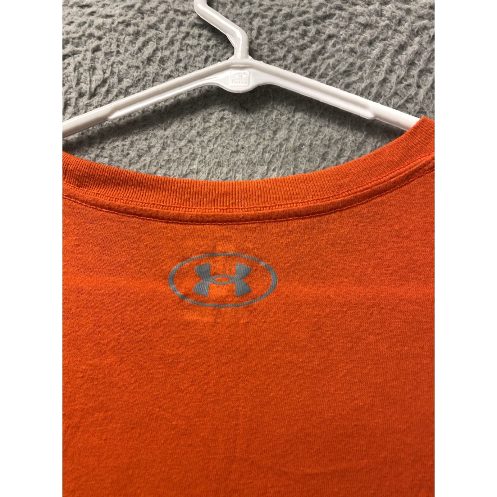 Under Armour Under Armour Shirt Men L Long Sleeve Solid Orange / 57-71 Adults Mens L Orange Shirt Size L / US 10 / IT 46 - 7 Thumbnail
