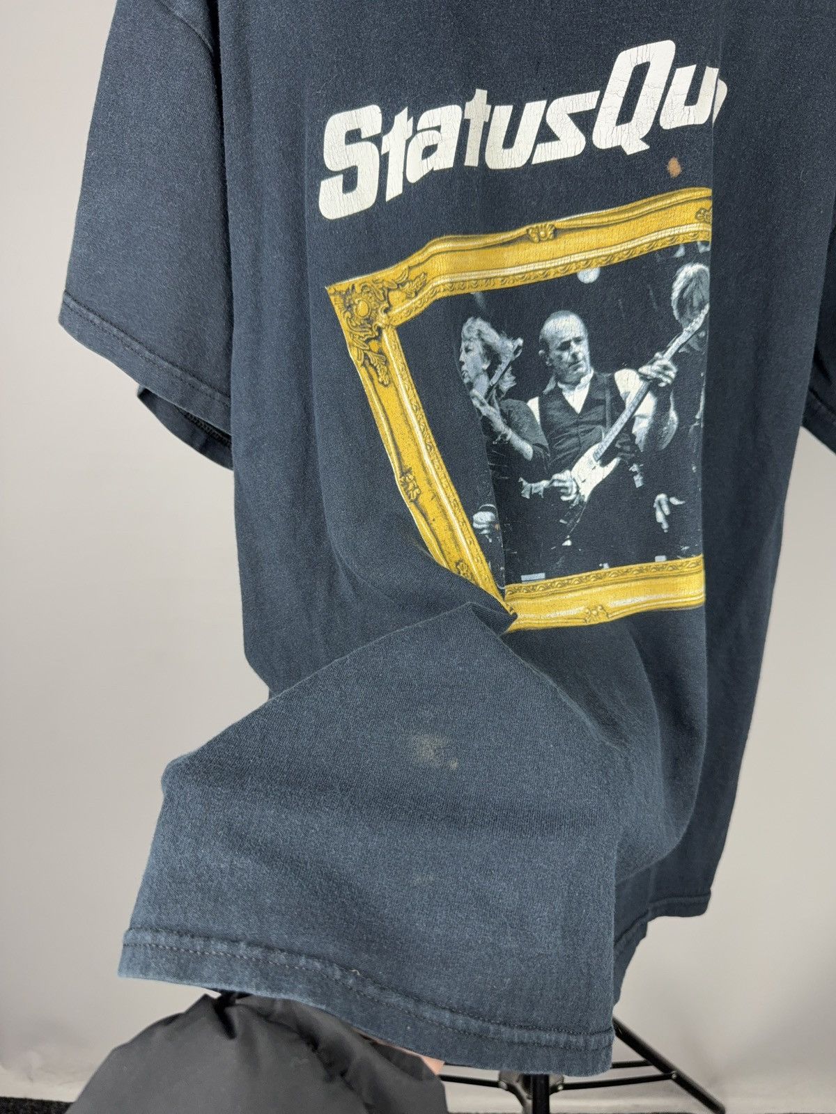 Band Tees 00s Vntg Status Quo Band Graphic T-Shirt Gildan Black Size L Size US L / EU 52-54 / 3 - 10 Thumbnail