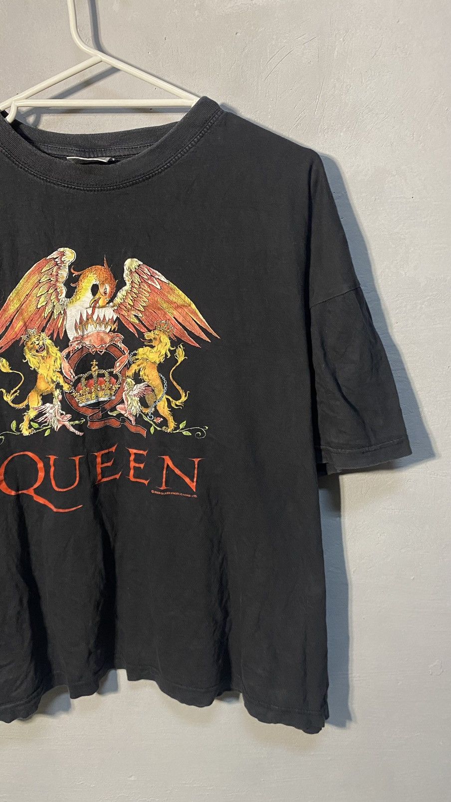 Band Tees Vintage Queen 2003 t-shirt Size US XL / EU 56 / 4 - 2 Thumbnail