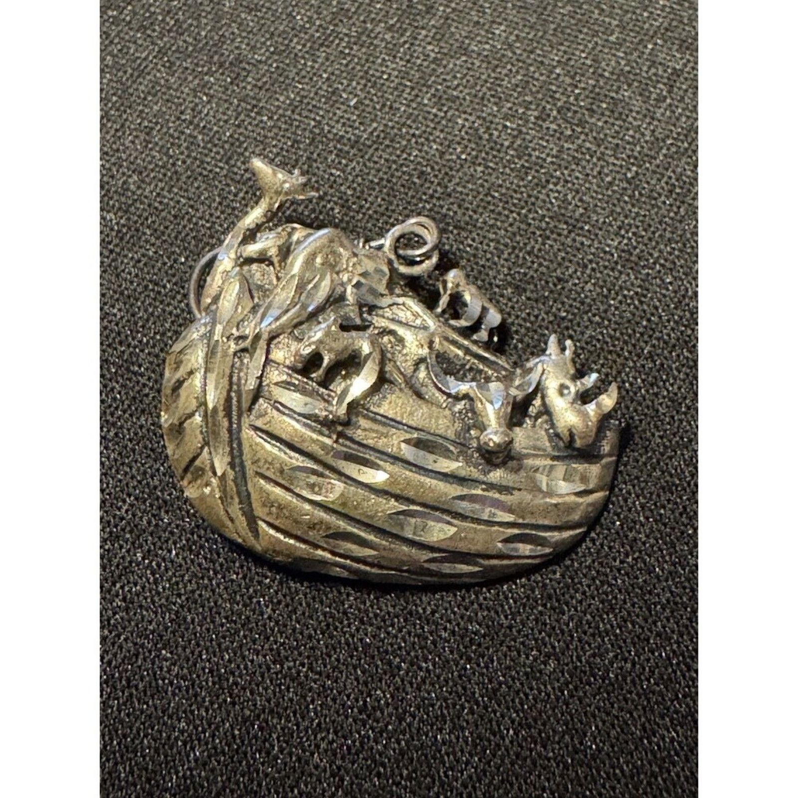 Other 925 Sterling Silver Noah's Ark Hook Earrings Size ONE SIZE - 2 Thumbnail