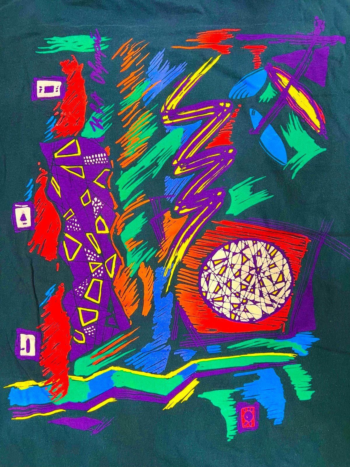 Designer Vintage Graphic Tee - Bold Abstract Design Size US L / EU 52-54 / 3 - 2 Thumbnail